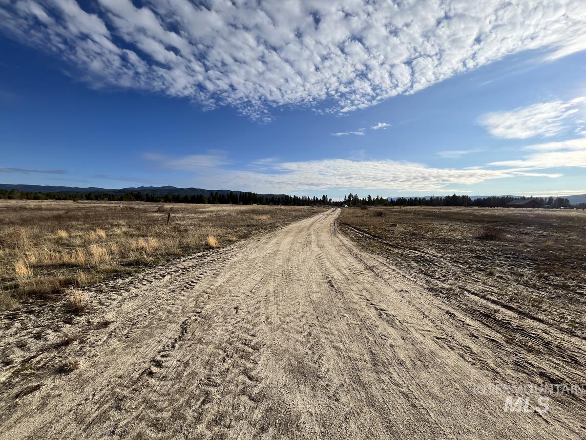 16 & 18 Loomis Lane, Donnelly, Idaho 83615, Land For Sale, Price $868,000,MLS 98967786