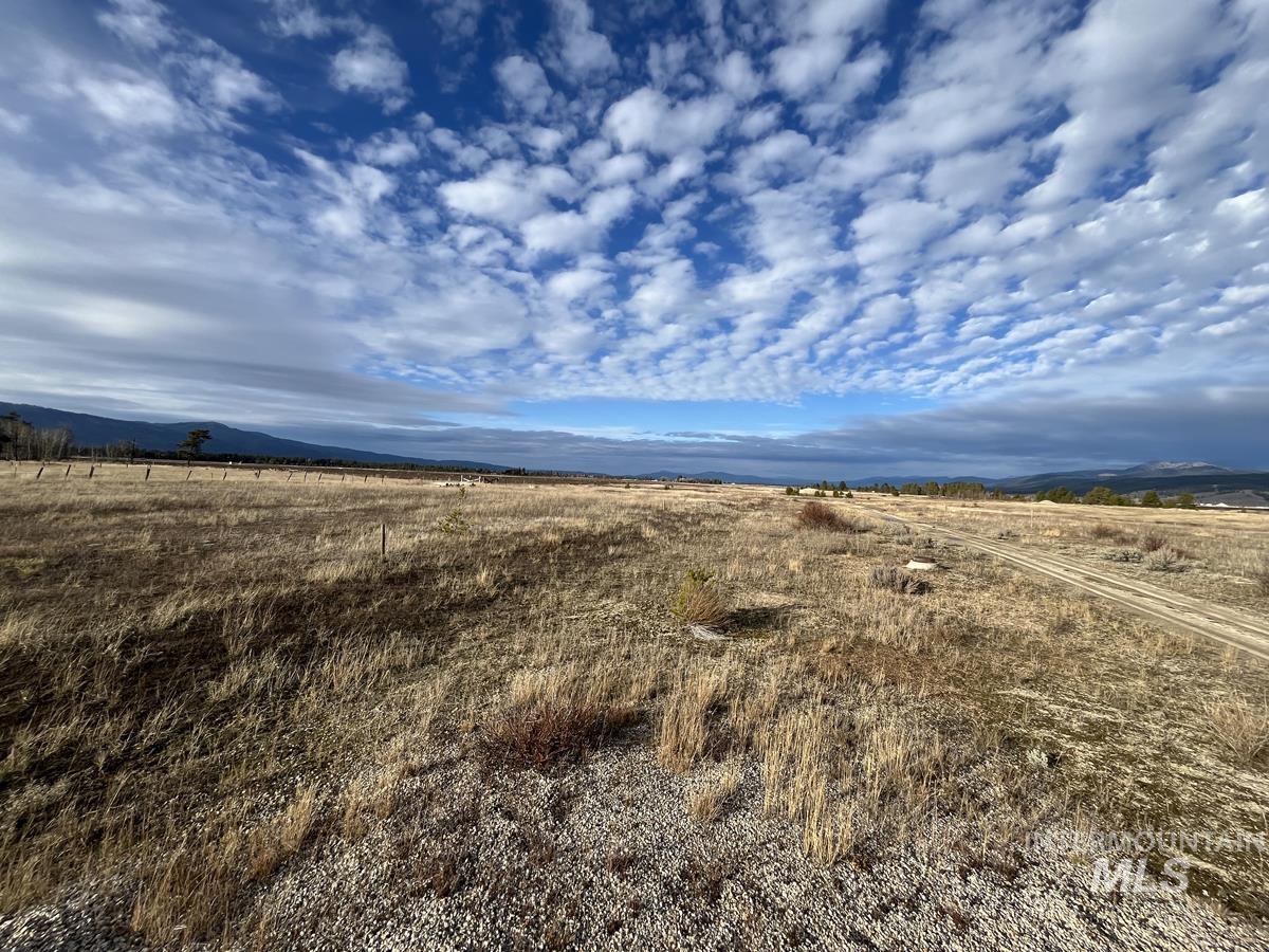 16 & 18 Loomis Lane, Donnelly, Idaho 83615, Land For Sale, Price $868,000,MLS 98967786