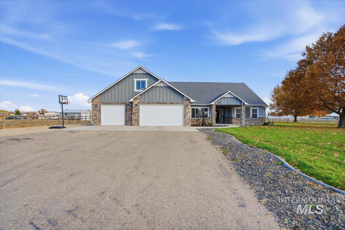 292 Harris View Way, Melba, Idaho 83641, 4 Bedrooms, 2 Bathrooms, Residential For Sale, Price $869,900,MLS 98967794