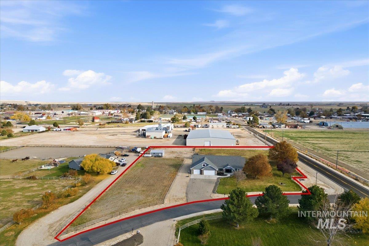 292 Harris View Way, Melba, Idaho 83641, 4 Bedrooms, 2 Bathrooms, Residential For Sale, Price $869,900,MLS 98967794