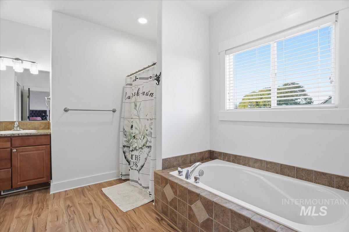 292 Harris View Way, Melba, Idaho 83641, 4 Bedrooms, 2 Bathrooms, Residential For Sale, Price $869,900,MLS 98967794