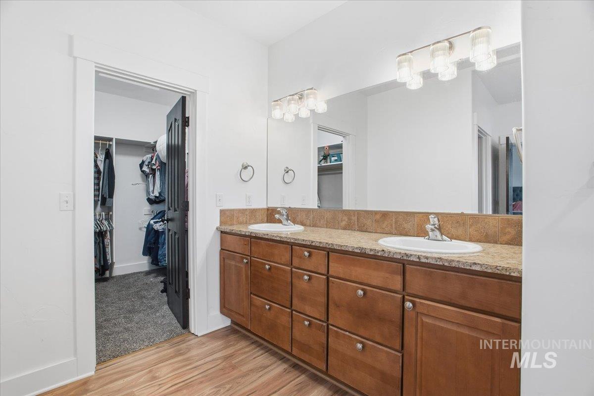 292 Harris View Way, Melba, Idaho 83641, 4 Bedrooms, 2 Bathrooms, Residential For Sale, Price $869,900,MLS 98967794