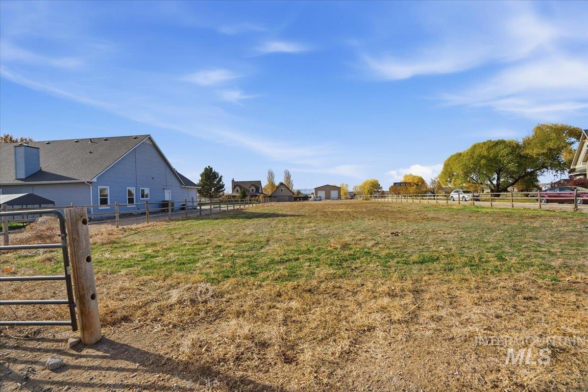 292 Harris View Way, Melba, Idaho 83641, 4 Bedrooms, 2 Bathrooms, Residential For Sale, Price $869,900,MLS 98967794