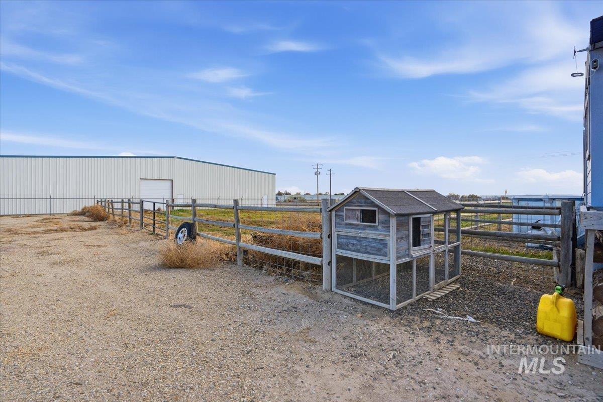 292 Harris View Way, Melba, Idaho 83641, 4 Bedrooms, 2 Bathrooms, Residential For Sale, Price $869,900,MLS 98967794