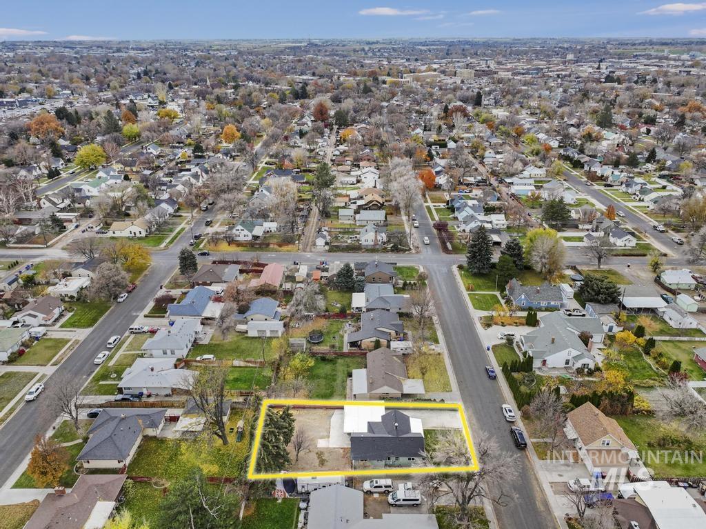 344 Fillmore St, Twin Falls, Idaho 83301, 4 Bedrooms, 2 Bathrooms, Residential For Sale, Price $400,000,MLS 98967798