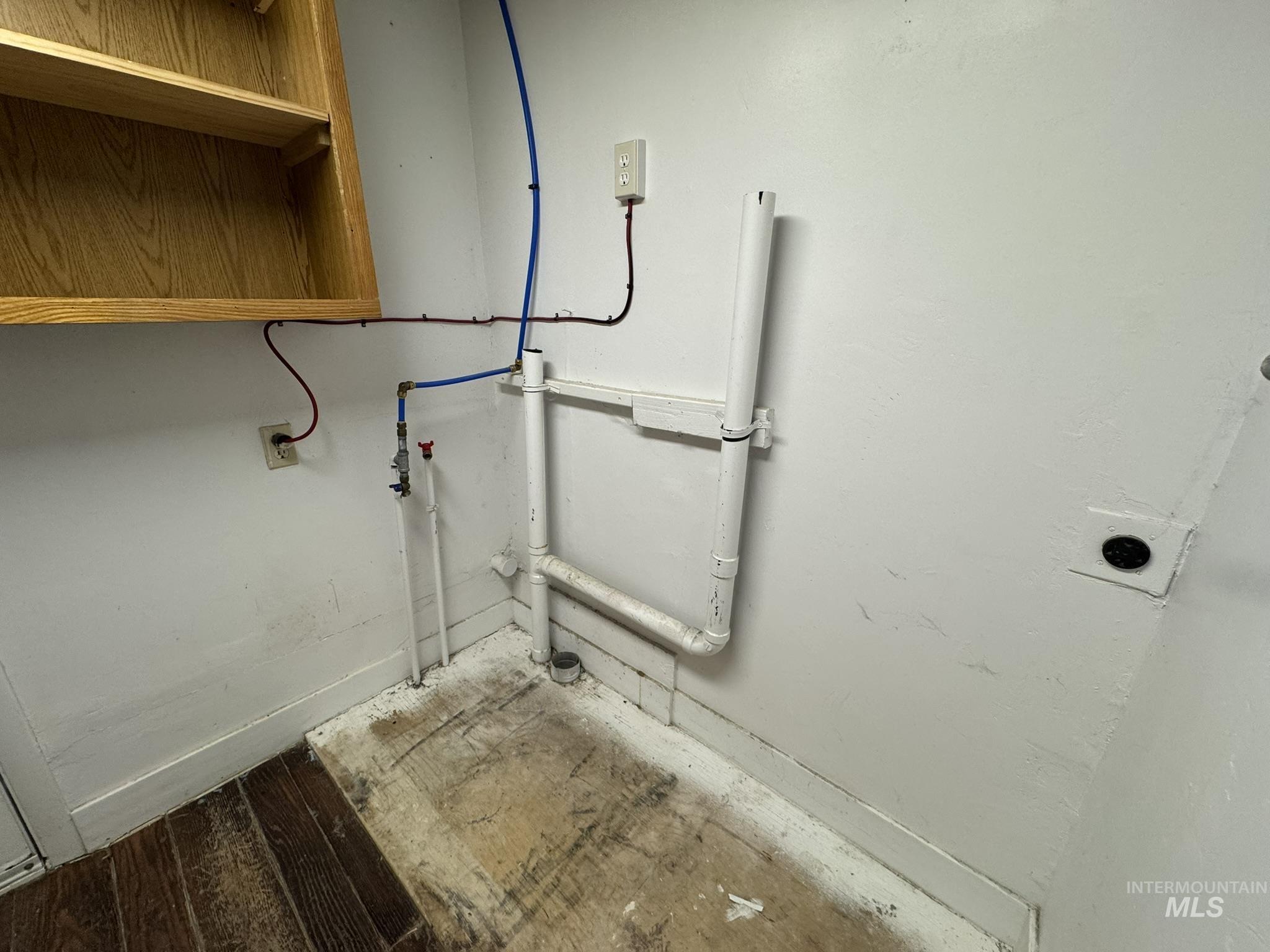 1347 N 1250 E, Richfield, Idaho 83349, 3 Bedrooms, 2 Bathrooms, Residential For Sale, Price $310,000,MLS 98967800