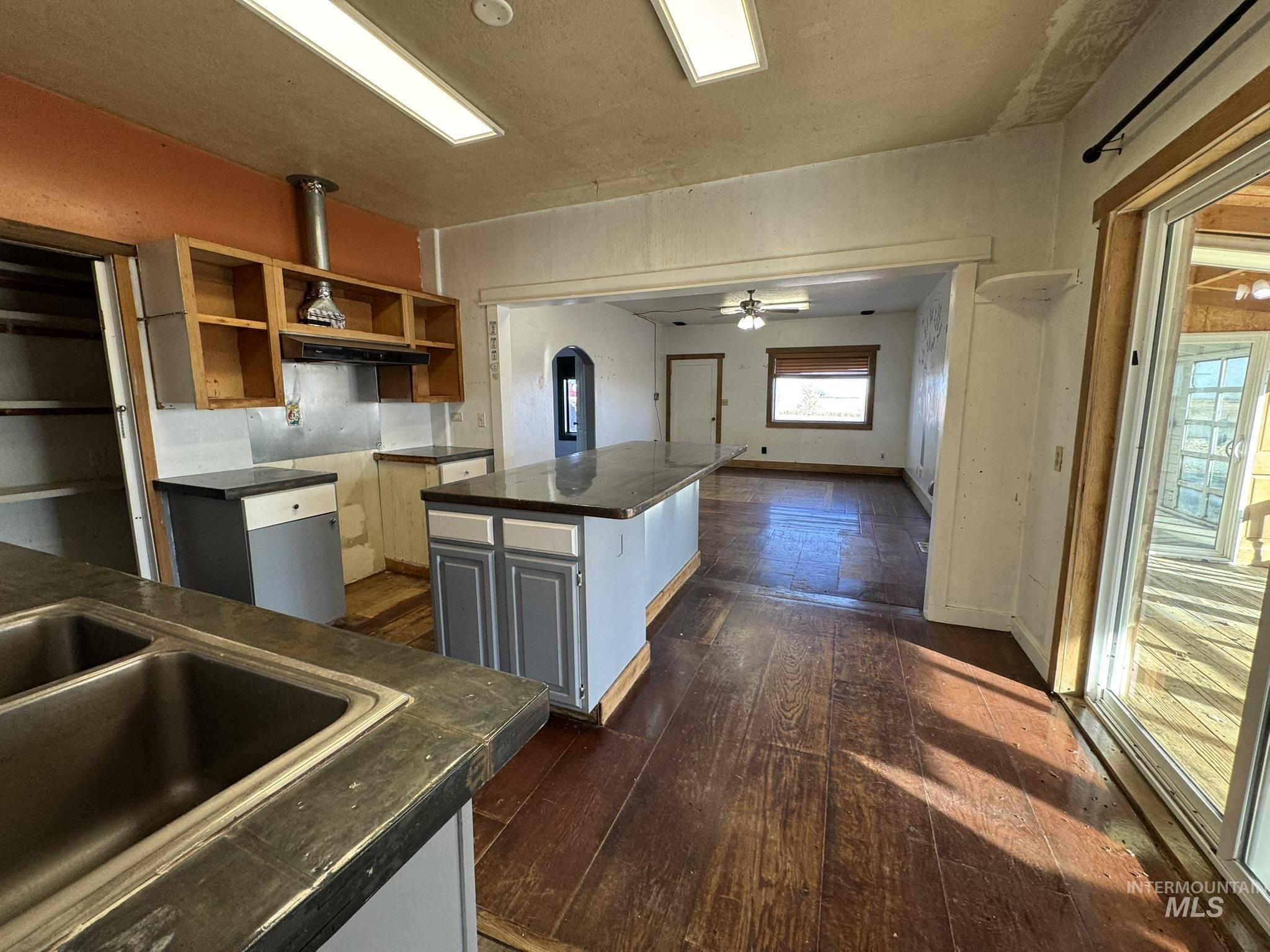 1347 N 1250 E, Richfield, Idaho 83349, 3 Bedrooms, 2 Bathrooms, Residential For Sale, Price $310,000,MLS 98967800