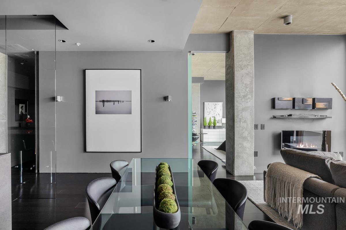 851 W Front Street, Boise, Idaho 83702-5856, 2 Bedrooms, 2 Bathrooms, Residential For Sale, Price $1,085,000,MLS 98967809