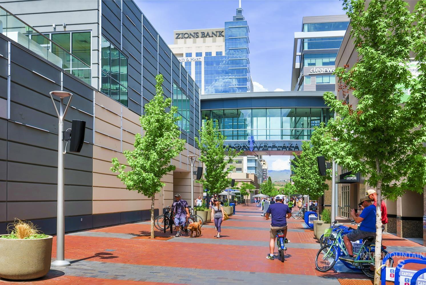 851 W Front Street, Boise, Idaho 83702-5856, 2 Bedrooms, 2 Bathrooms, Residential For Sale, Price $1,085,000,MLS 98967809