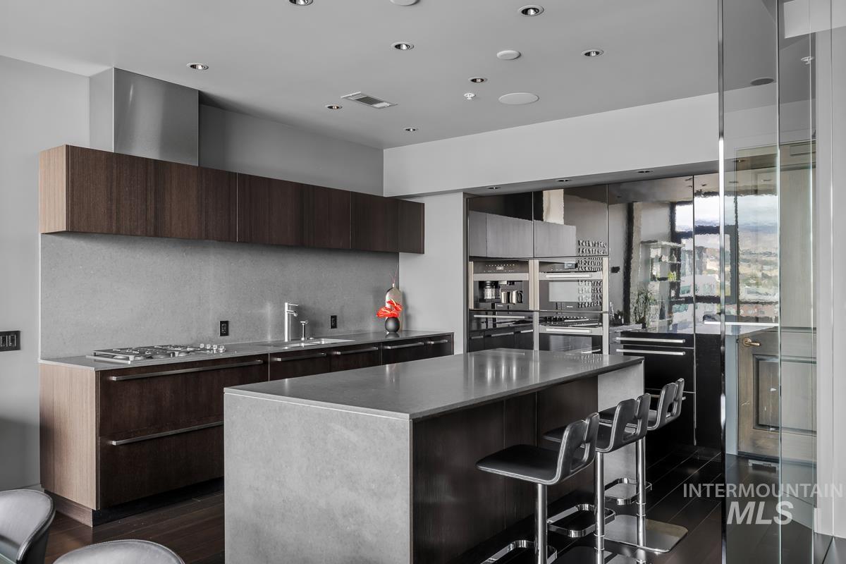 851 W Front Street, Boise, Idaho 83702-5856, 2 Bedrooms, 2 Bathrooms, Residential For Sale, Price $1,085,000,MLS 98967809