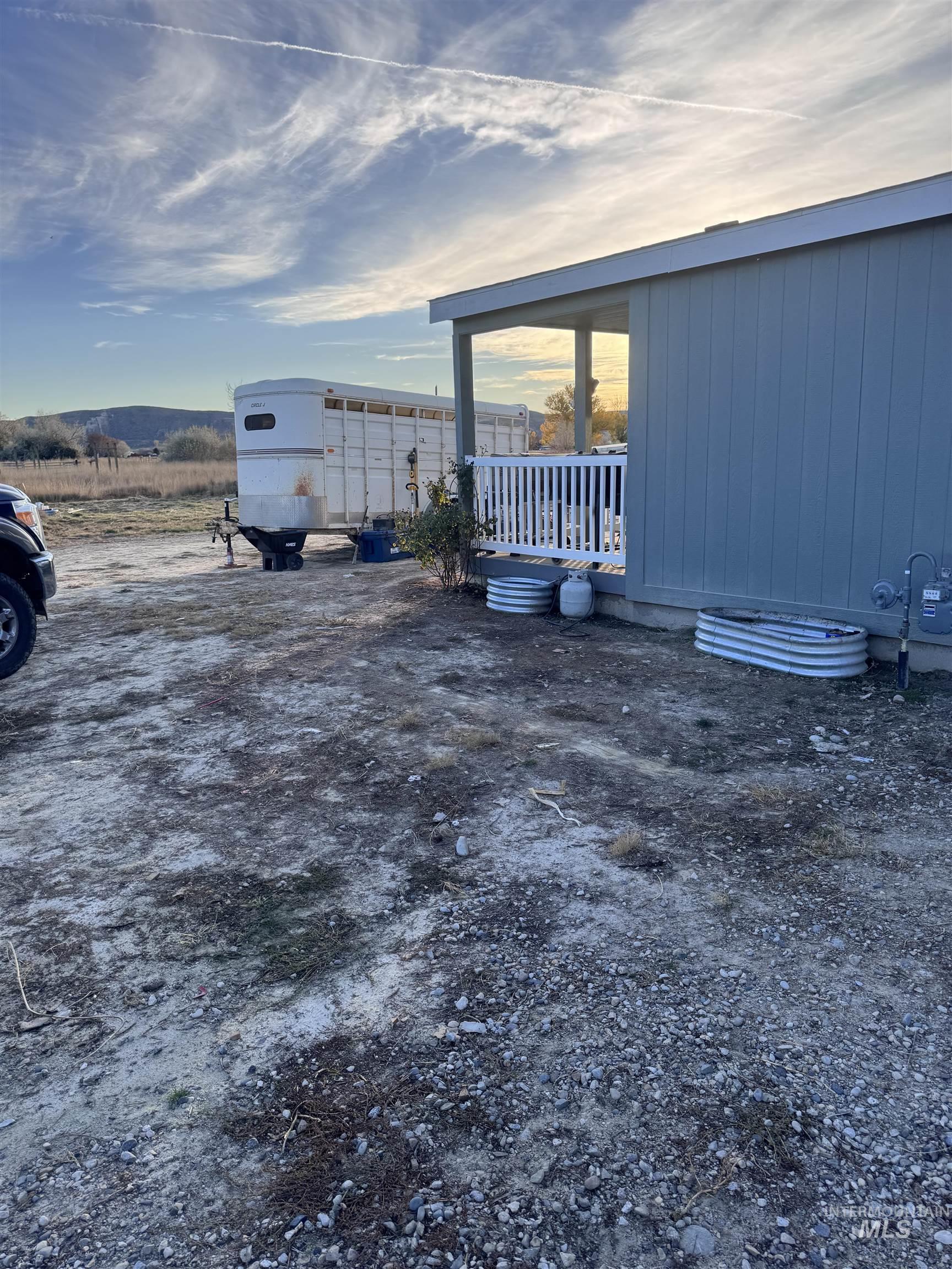 2803 W HWY 52, Emmett, Idaho 83617-0000, 3 Bedrooms, 2 Bathrooms, Residential For Sale, Price $675,000,MLS 98967811