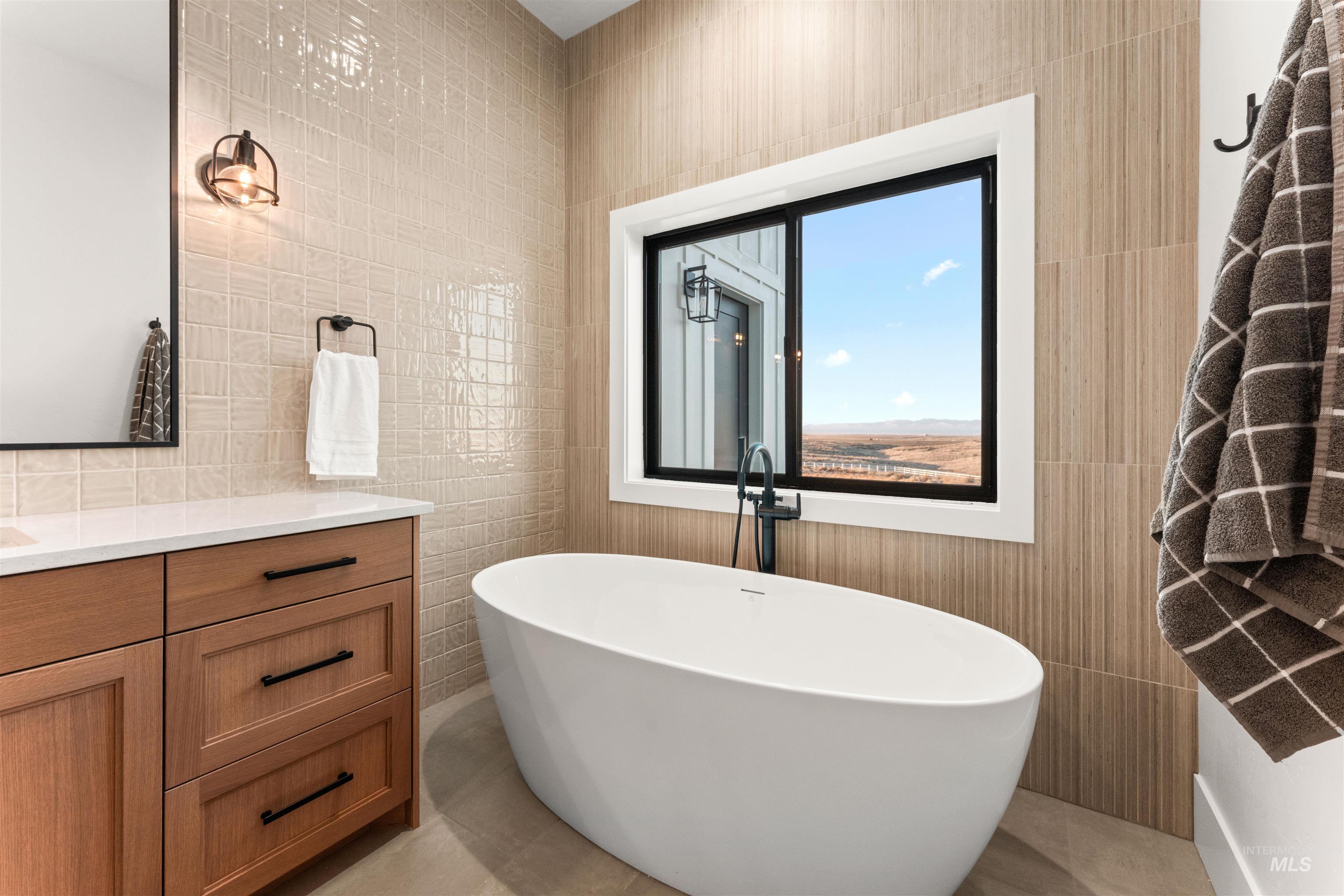 225 E Cheatgrass Ct., Boise, Idaho 83716, 5 Bedrooms, 3.5 Bathrooms, Residential For Sale, Price $1,920,000,MLS 98967820