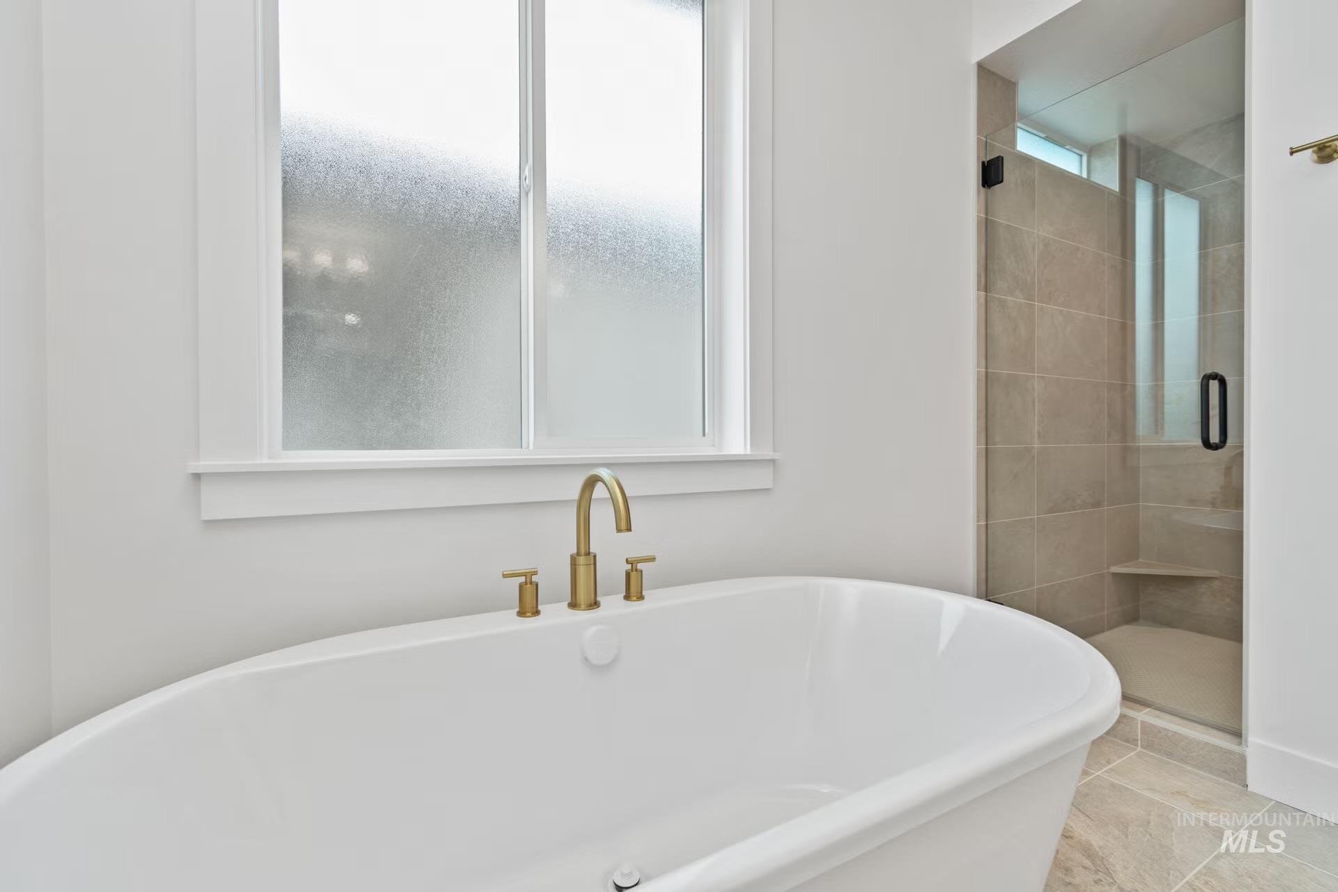 2225 E Blakehurst St, Kuna, Idaho 83634, 5 Bedrooms, 3 Bathrooms, Residential For Sale, Price $806,880,MLS 98967831