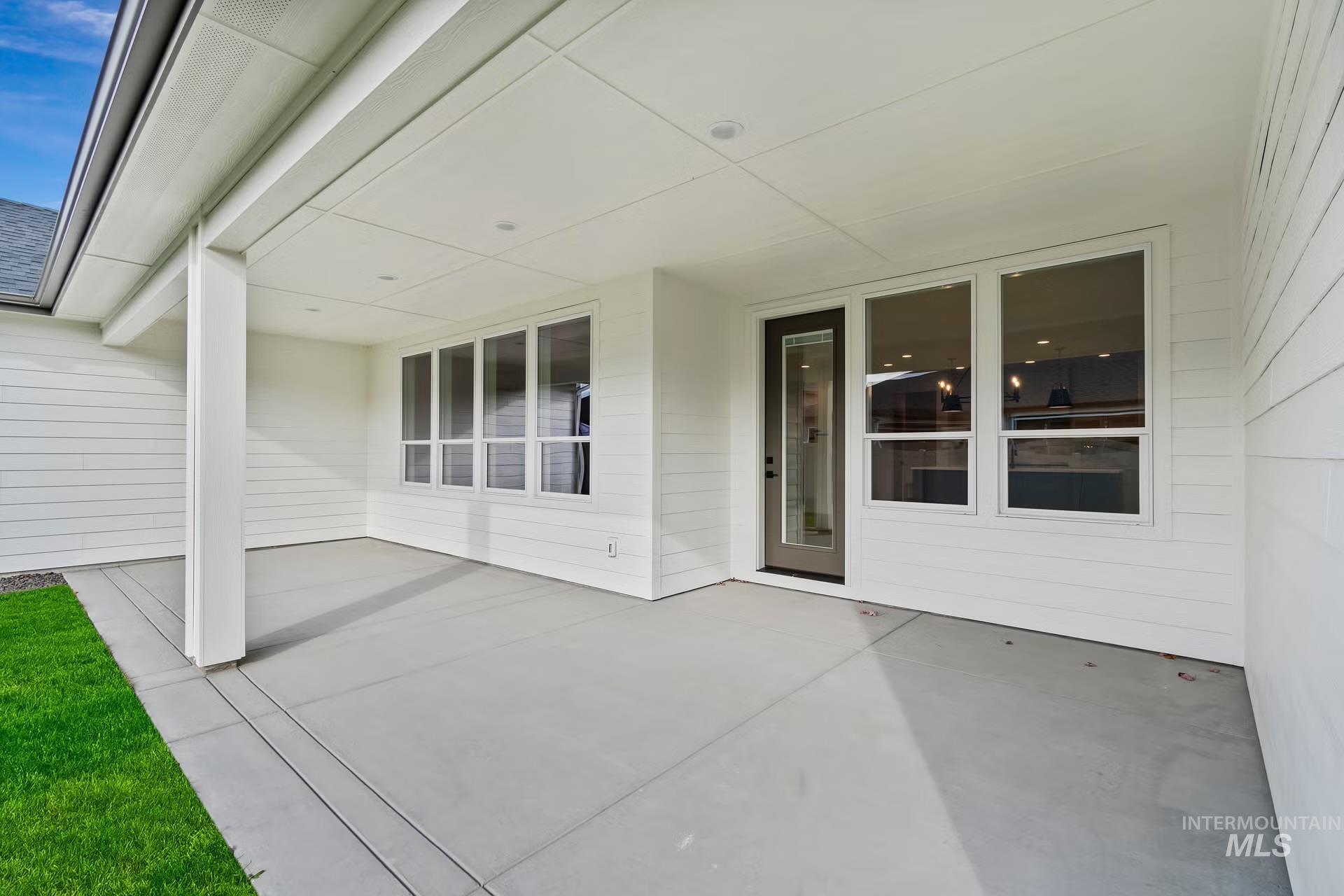 2225 E Blakehurst St, Kuna, Idaho 83634, 5 Bedrooms, 3 Bathrooms, Residential For Sale, Price $806,880,MLS 98967831