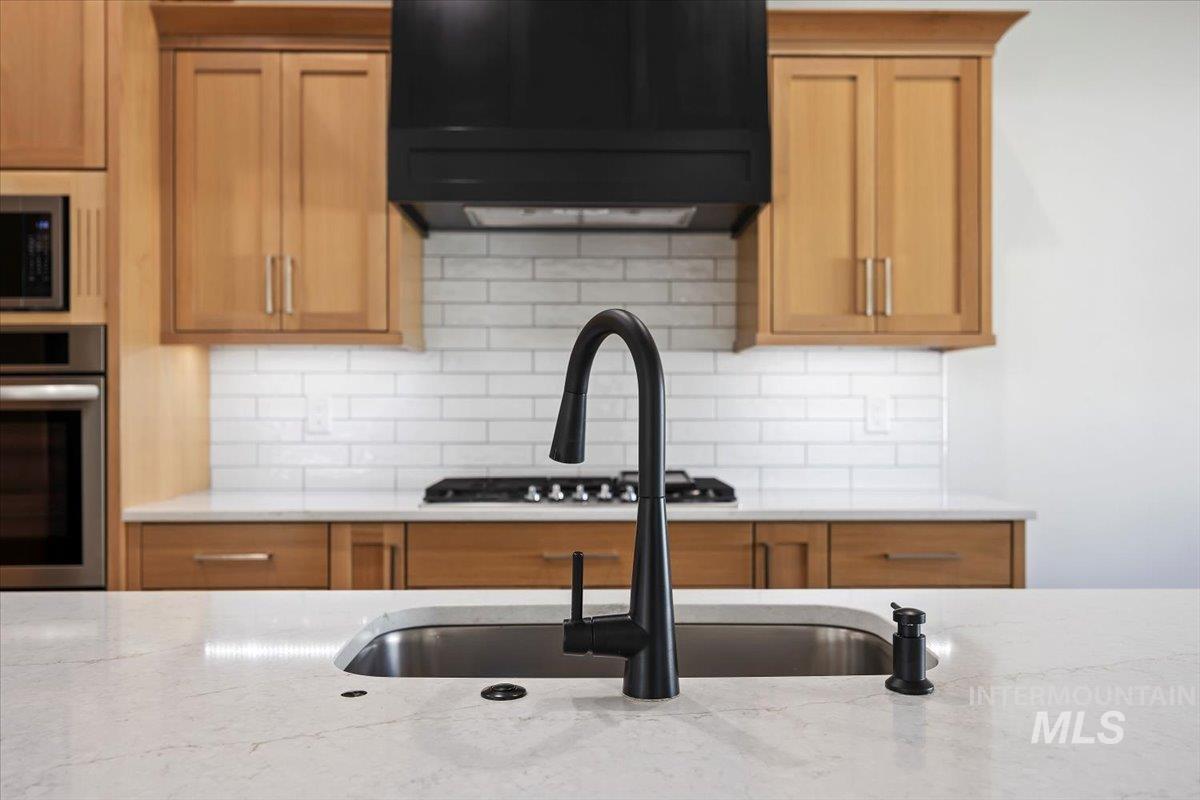 924 Trapper Peak Rd, Kimberly, Idaho 83341, 3 Bedrooms, 2 Bathrooms, Residential For Sale, Price $474,900,MLS 98967834