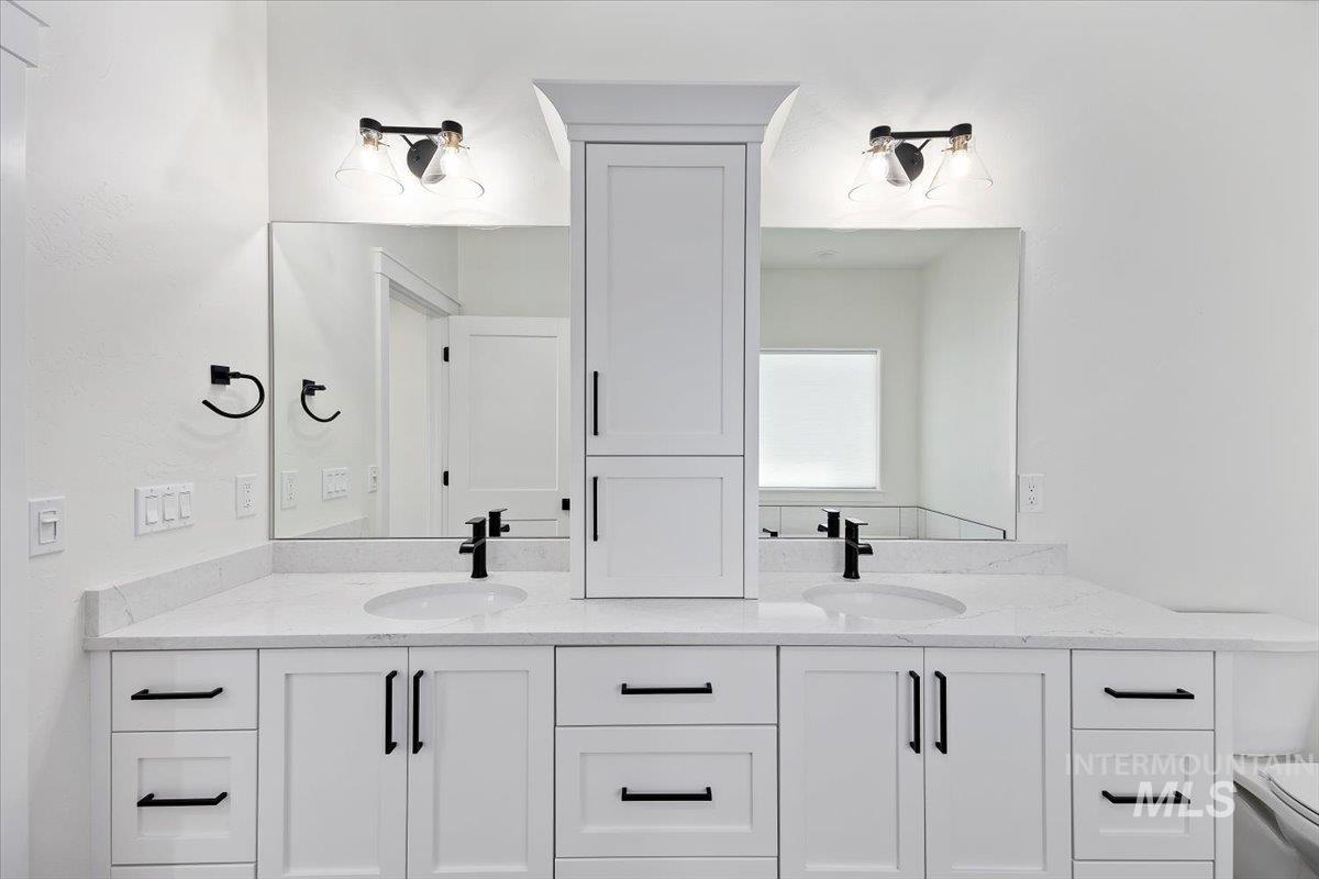 924 Trapper Peak Rd, Kimberly, Idaho 83341, 3 Bedrooms, 2 Bathrooms, Residential For Sale, Price $474,900,MLS 98967834