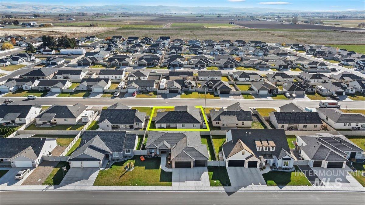 924 Trapper Peak Rd, Kimberly, Idaho 83341, 3 Bedrooms, 2 Bathrooms, Residential For Sale, Price $474,900,MLS 98967834