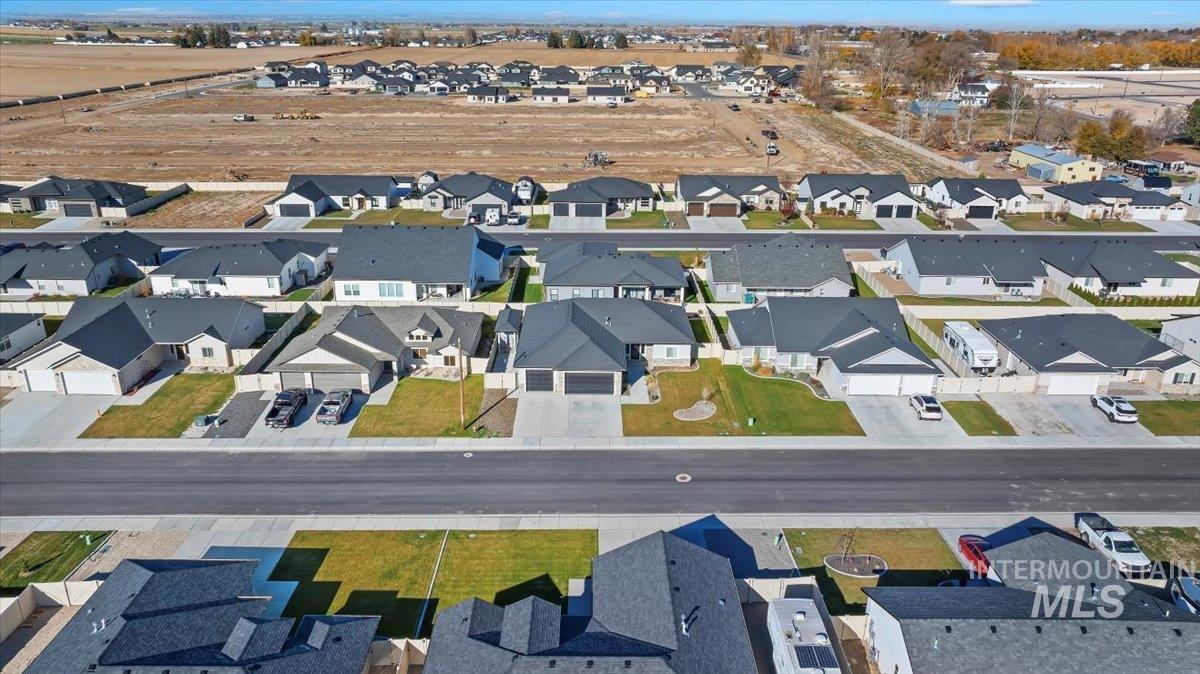 924 Trapper Peak Rd, Kimberly, Idaho 83341, 3 Bedrooms, 2 Bathrooms, Residential For Sale, Price $474,900,MLS 98967834