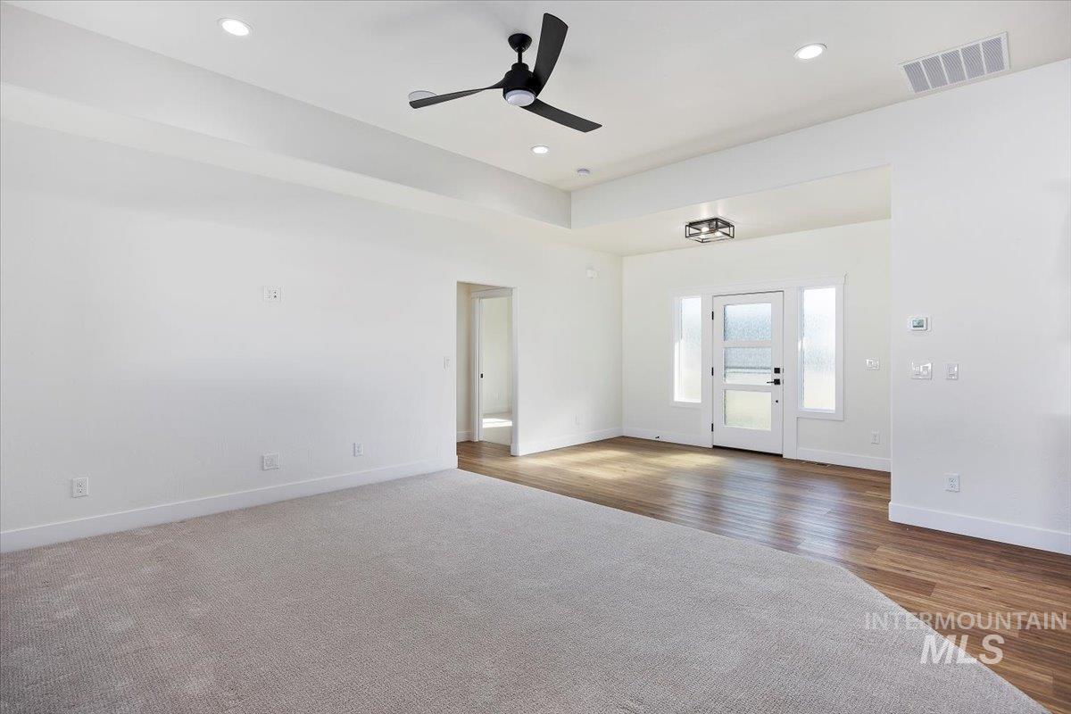 924 Trapper Peak Rd, Kimberly, Idaho 83341, 3 Bedrooms, 2 Bathrooms, Residential For Sale, Price $474,900,MLS 98967834