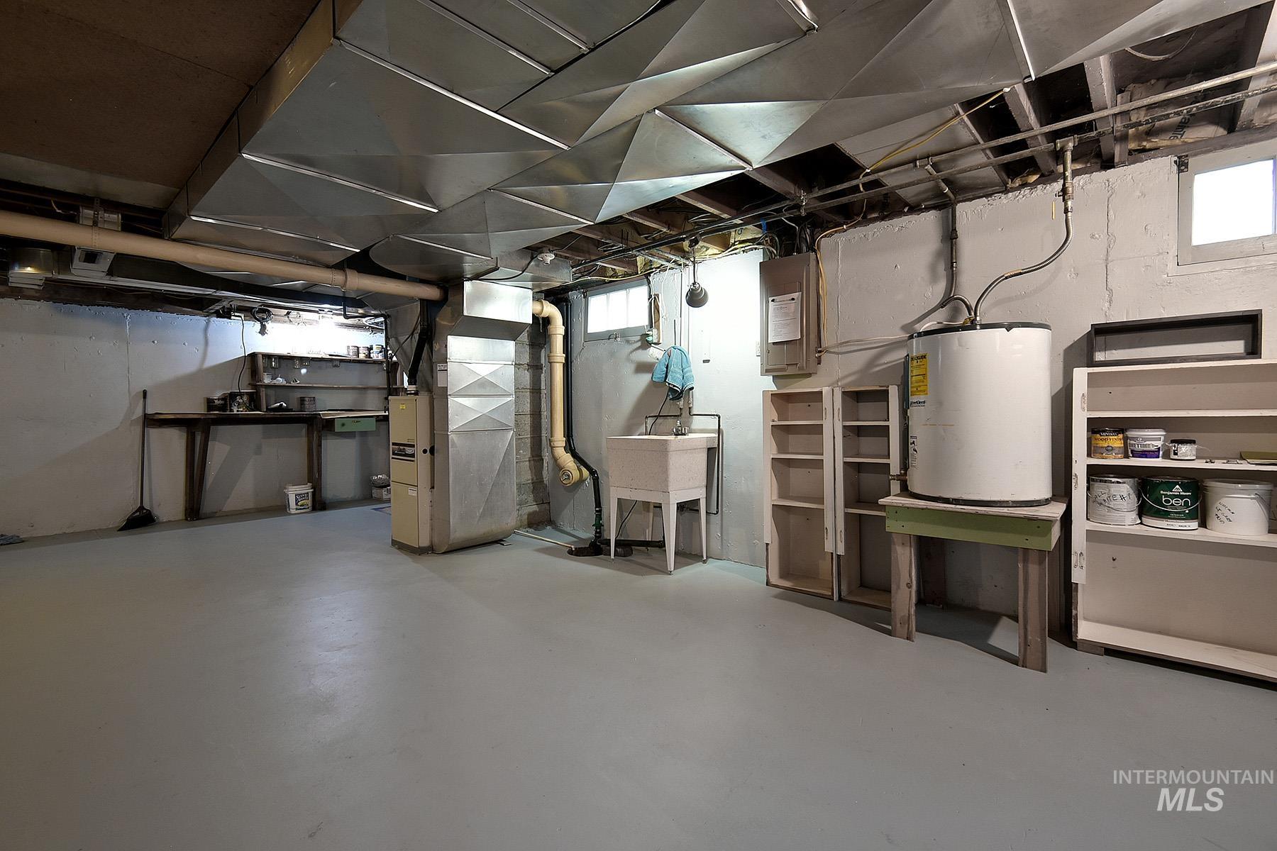 115 N Lincoln, Moscow, Idaho 83843, 3 Bedrooms, 1 Bathroom, Residential For Sale, Price $499,000,MLS 98967842