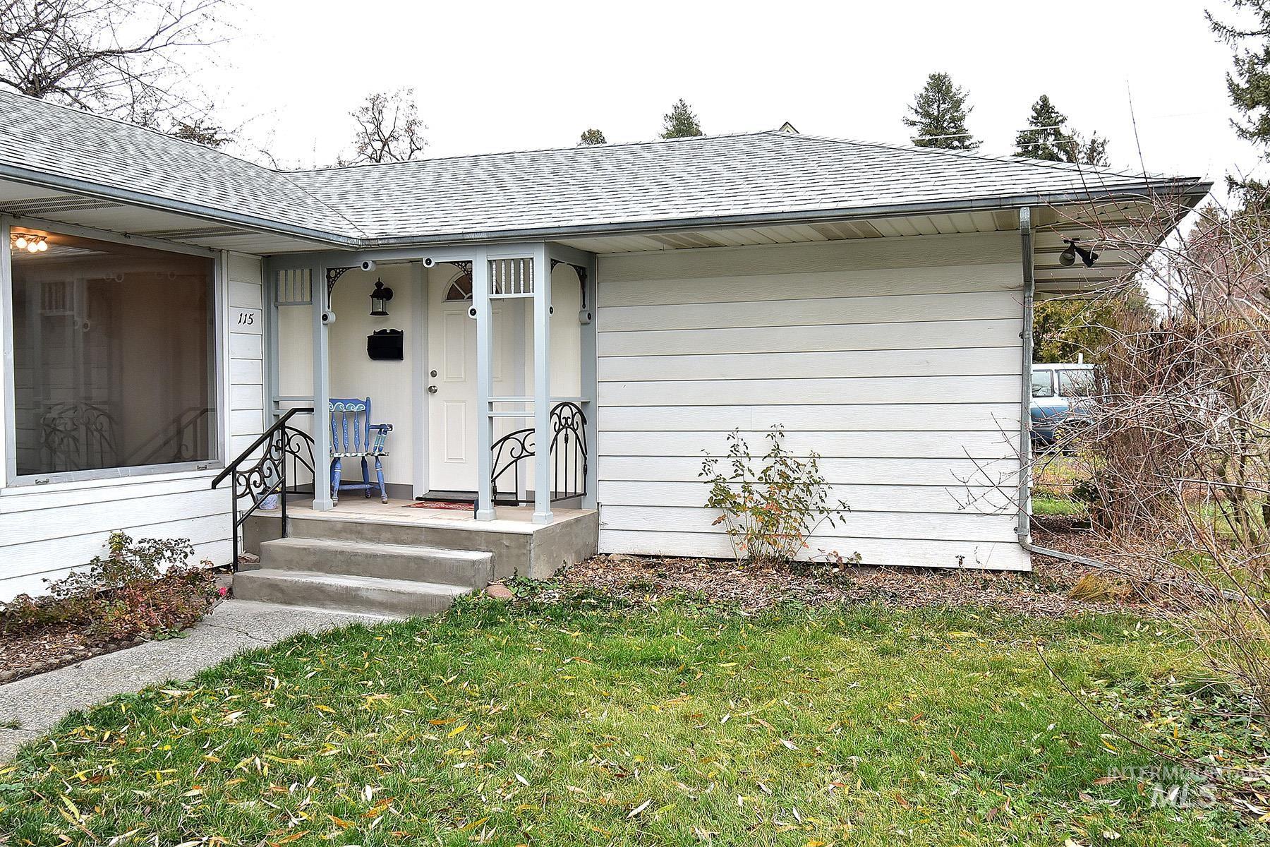 115 N Lincoln, Moscow, Idaho 83843, 3 Bedrooms, 1 Bathroom, Residential For Sale, Price $499,000,MLS 98967842