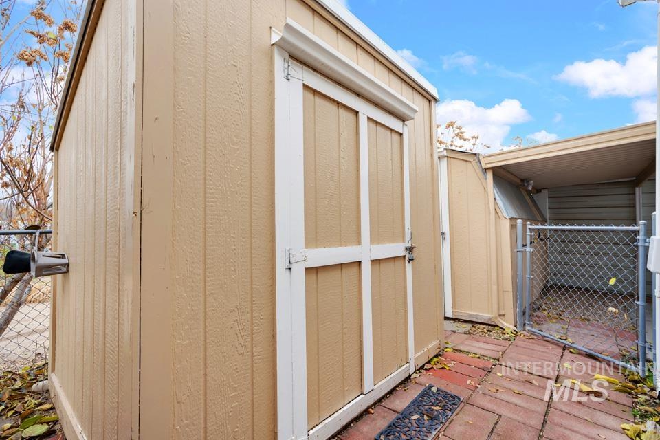 1715 Flamingo, Nampa, Idaho 83651, 2 Bedrooms, 2 Bathrooms, Residential For Sale, Price $119,990,MLS 98967843