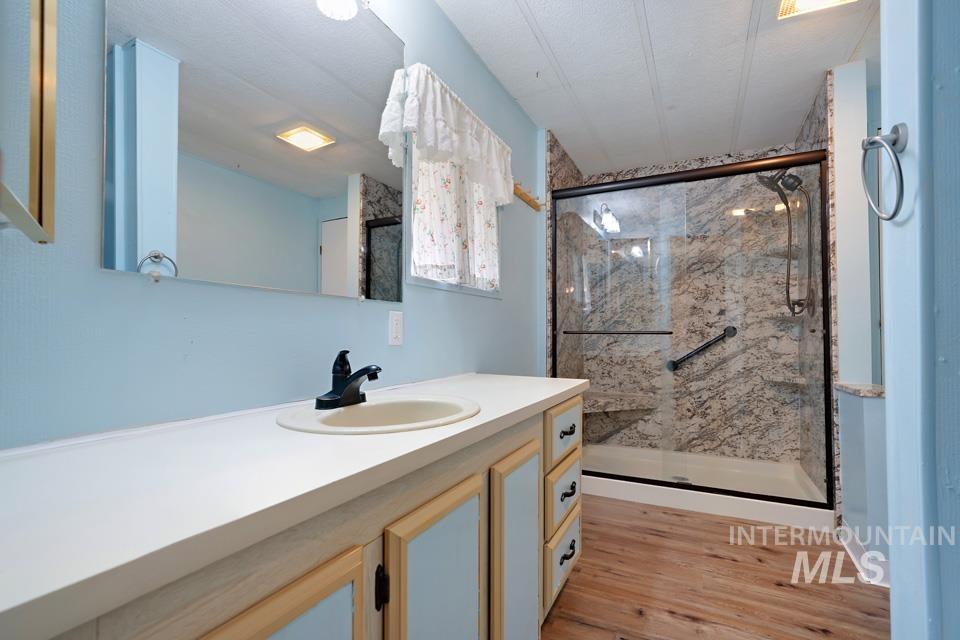 1715 Flamingo, Nampa, Idaho 83651, 2 Bedrooms, 2 Bathrooms, Residential For Sale, Price $119,990,MLS 98967843