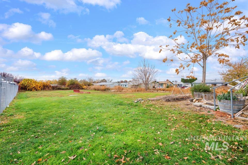 1715 Flamingo, Nampa, Idaho 83651, 2 Bedrooms, 2 Bathrooms, Residential For Sale, Price $119,990,MLS 98967843