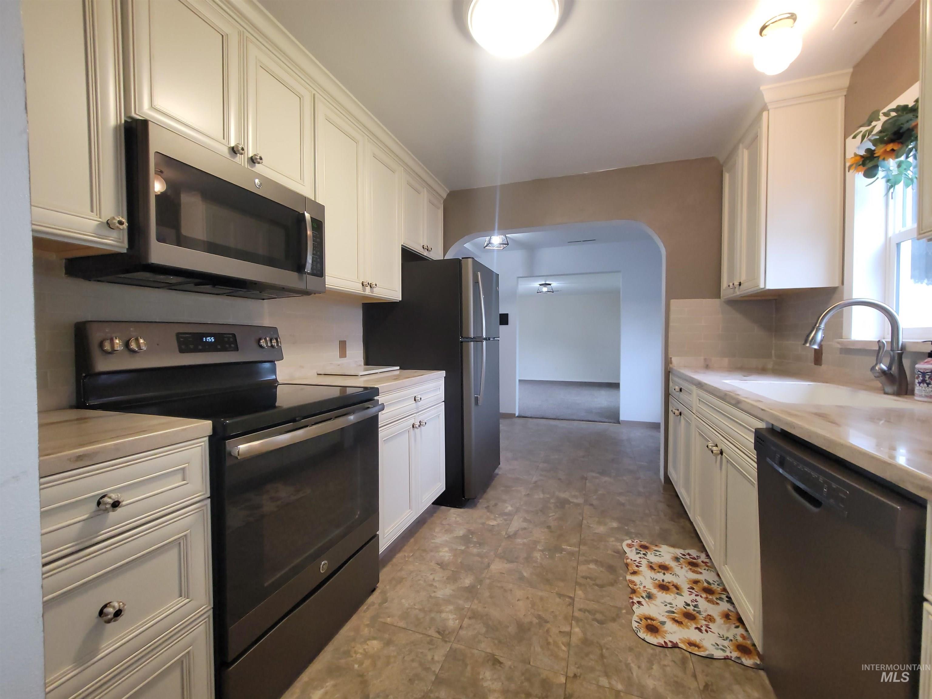 3719 16th St., Lewiston, Idaho 83501, 3 Bedrooms, 1 Bathroom, Residential For Sale, Price $395,000,MLS 98967847