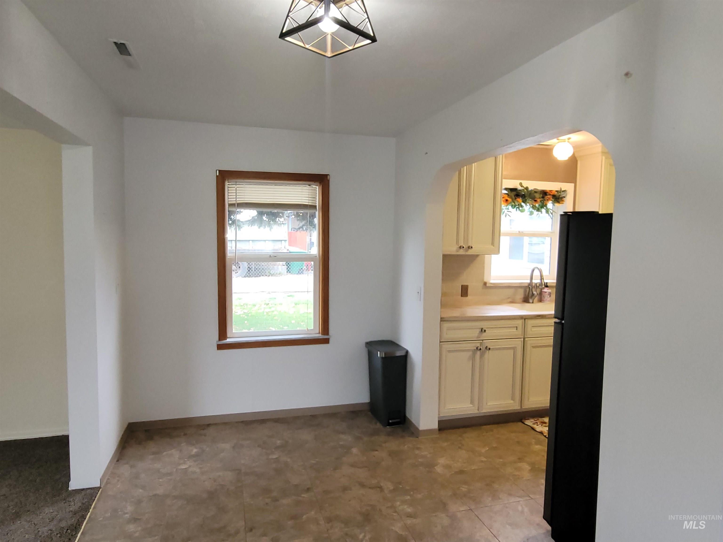 3719 16th St., Lewiston, Idaho 83501, 3 Bedrooms, 1 Bathroom, Residential For Sale, Price $395,000,MLS 98967847