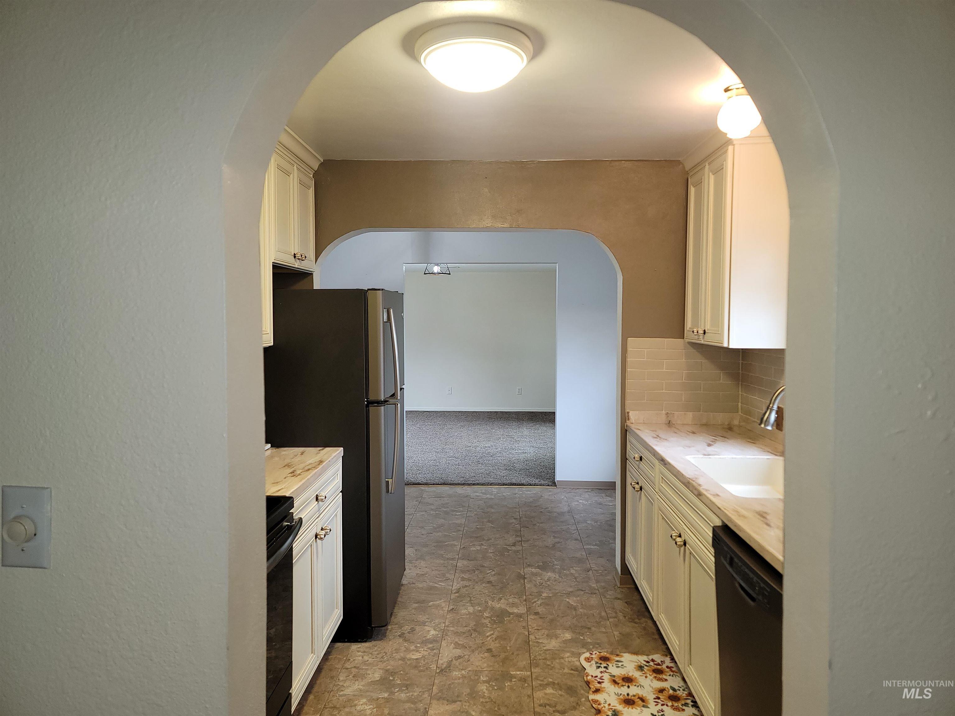 3719 16th St., Lewiston, Idaho 83501, 3 Bedrooms, 1 Bathroom, Residential For Sale, Price $395,000,MLS 98967847