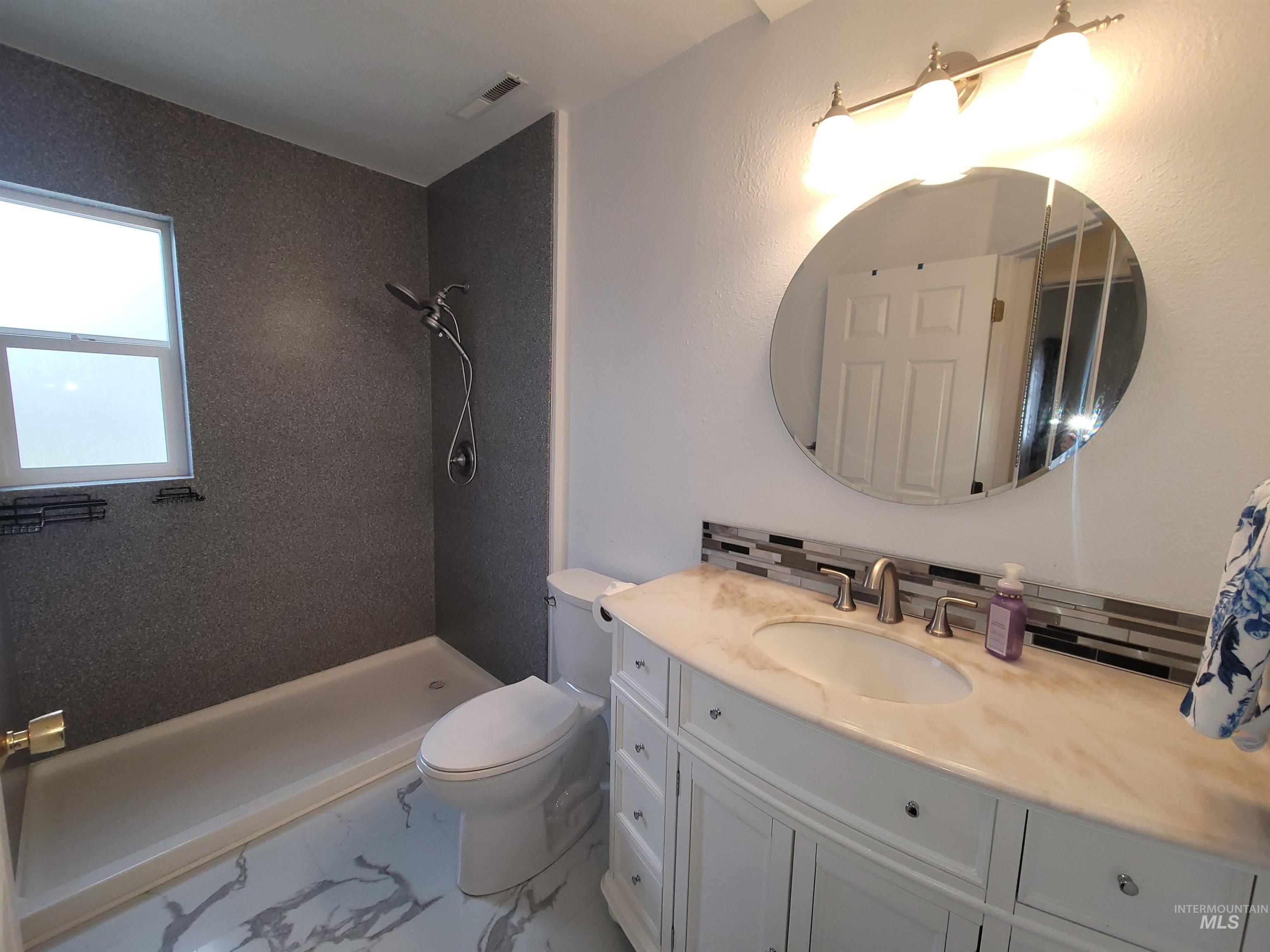 3719 16th St., Lewiston, Idaho 83501, 3 Bedrooms, 1 Bathroom, Residential For Sale, Price $395,000,MLS 98967847