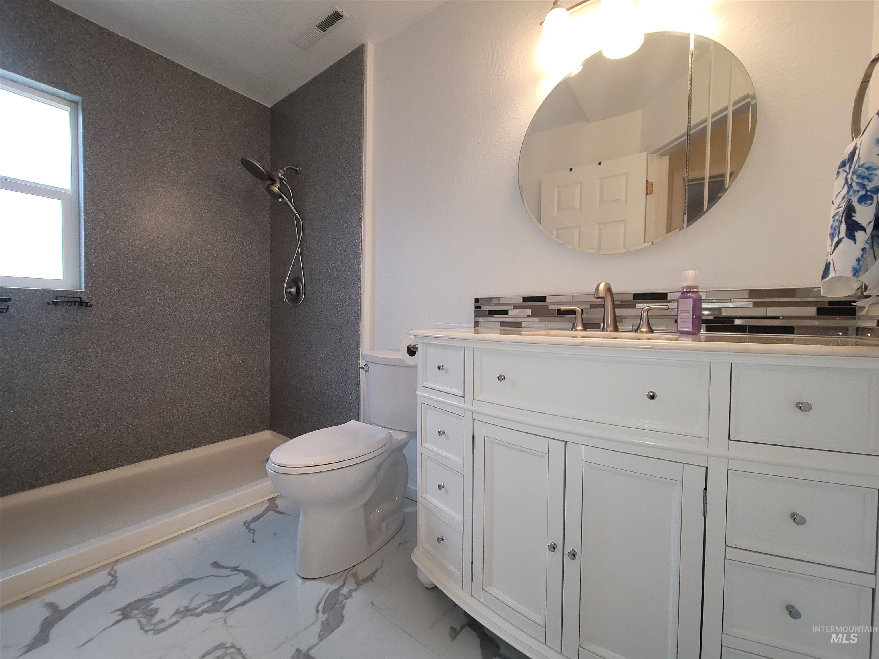 3719 16th St., Lewiston, Idaho 83501, 3 Bedrooms, 1 Bathroom, Residential For Sale, Price $395,000,MLS 98967847