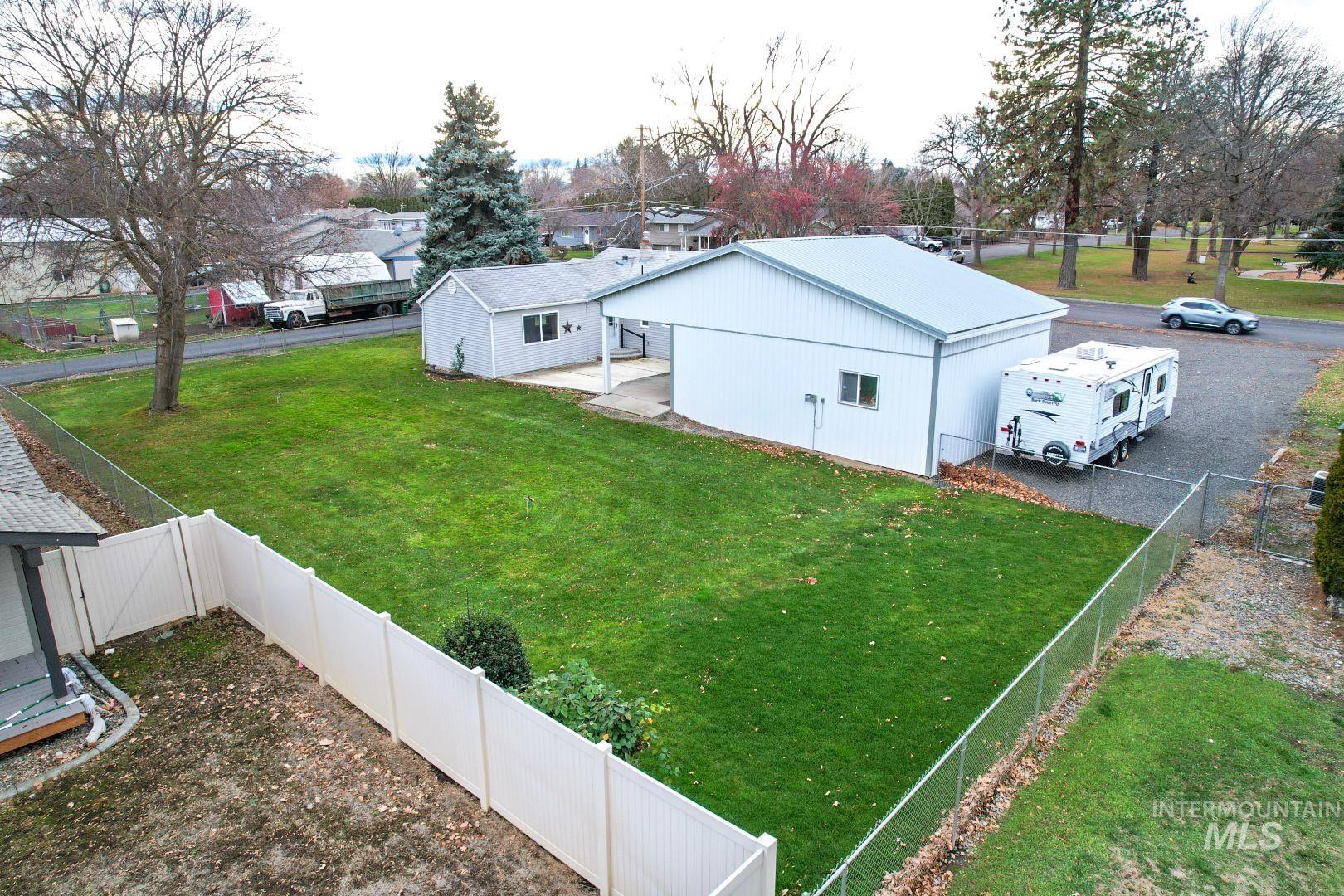 3719 16th St., Lewiston, Idaho 83501, 3 Bedrooms, 1 Bathroom, Residential For Sale, Price $395,000,MLS 98967847