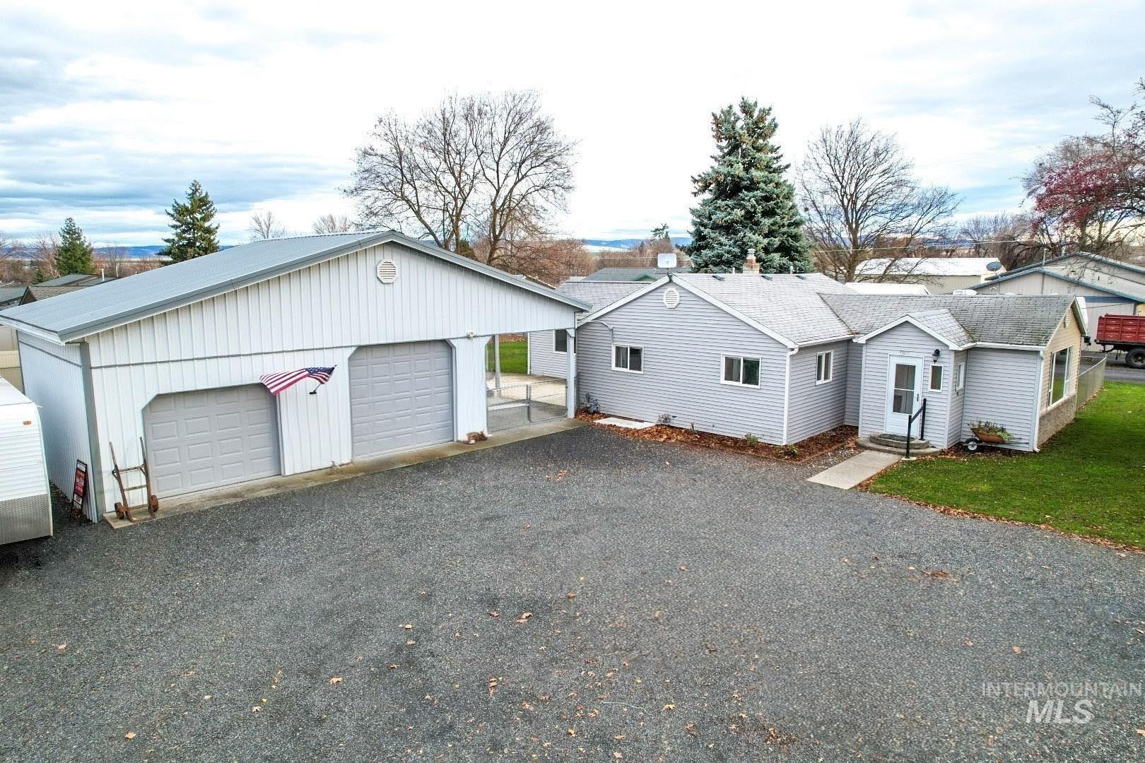 3719 16th St., Lewiston, Idaho 83501, 3 Bedrooms, 1 Bathroom, Residential For Sale, Price $395,000,MLS 98967847