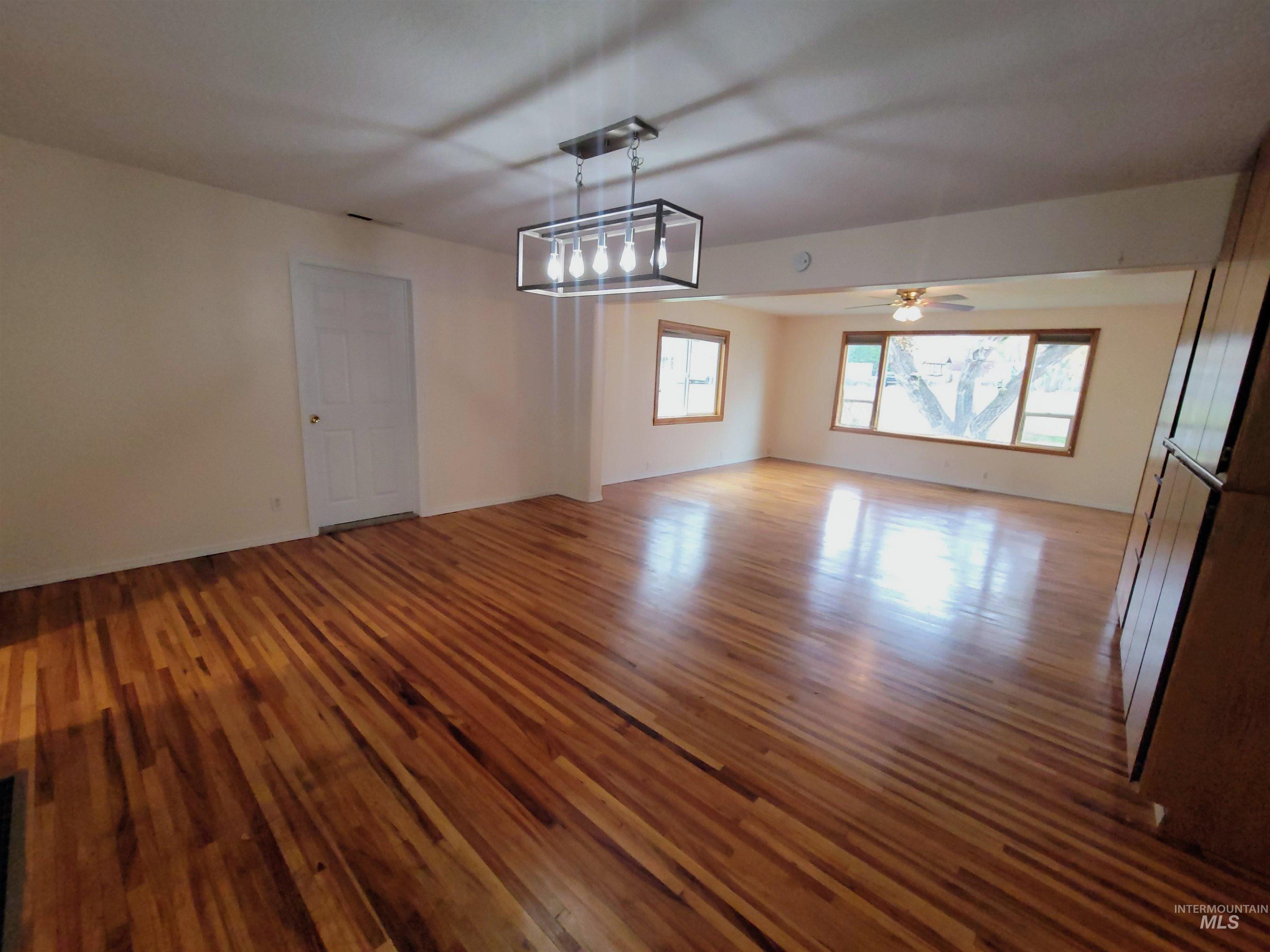 3719 16th St., Lewiston, Idaho 83501, 3 Bedrooms, 1 Bathroom, Residential For Sale, Price $395,000,MLS 98967847