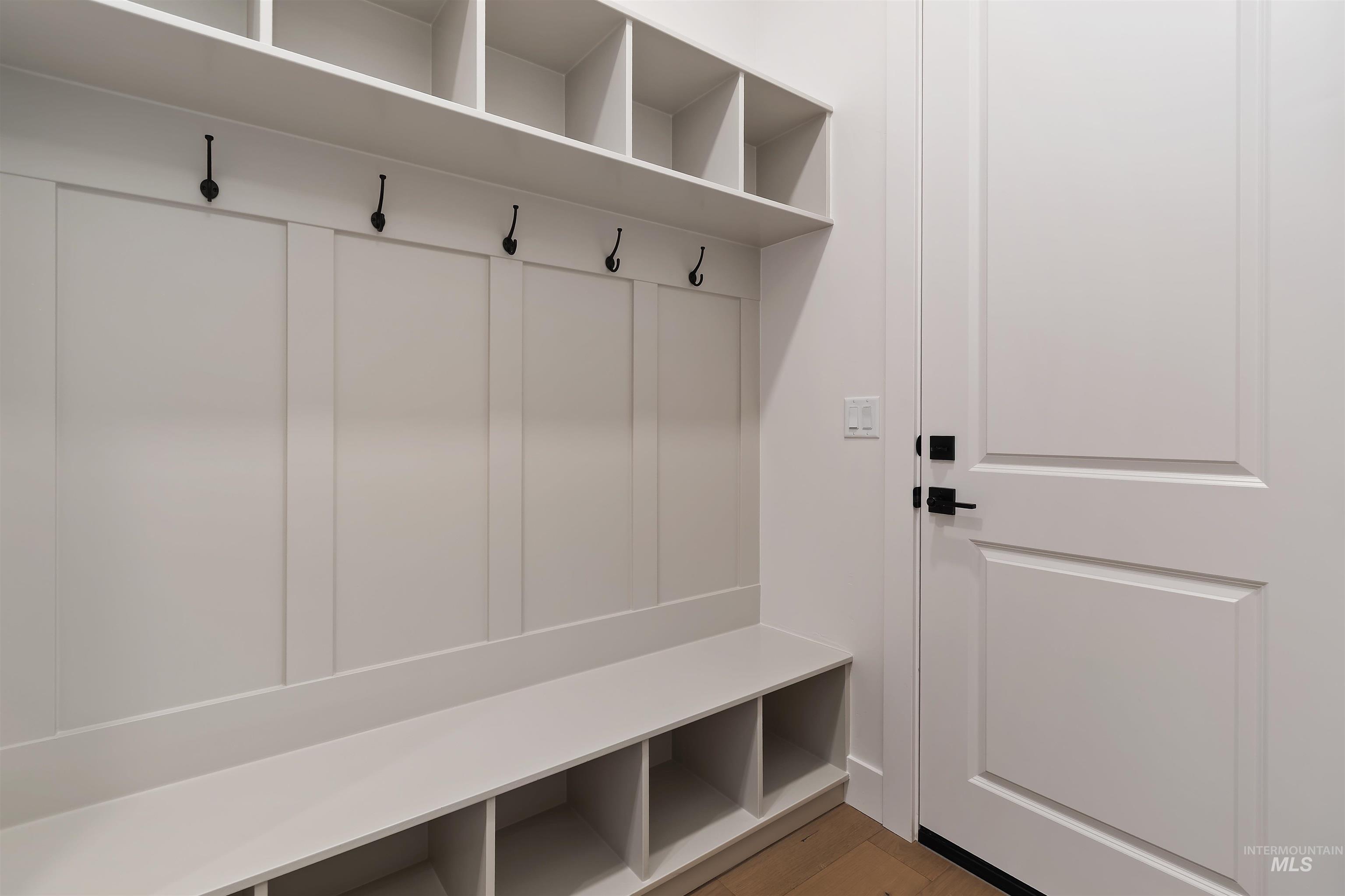 829 W Buroak Dr, Meridian, Idaho 83642, 4 Bedrooms, 3 Bathrooms, Residential For Sale, Price $826,880,MLS 98967849