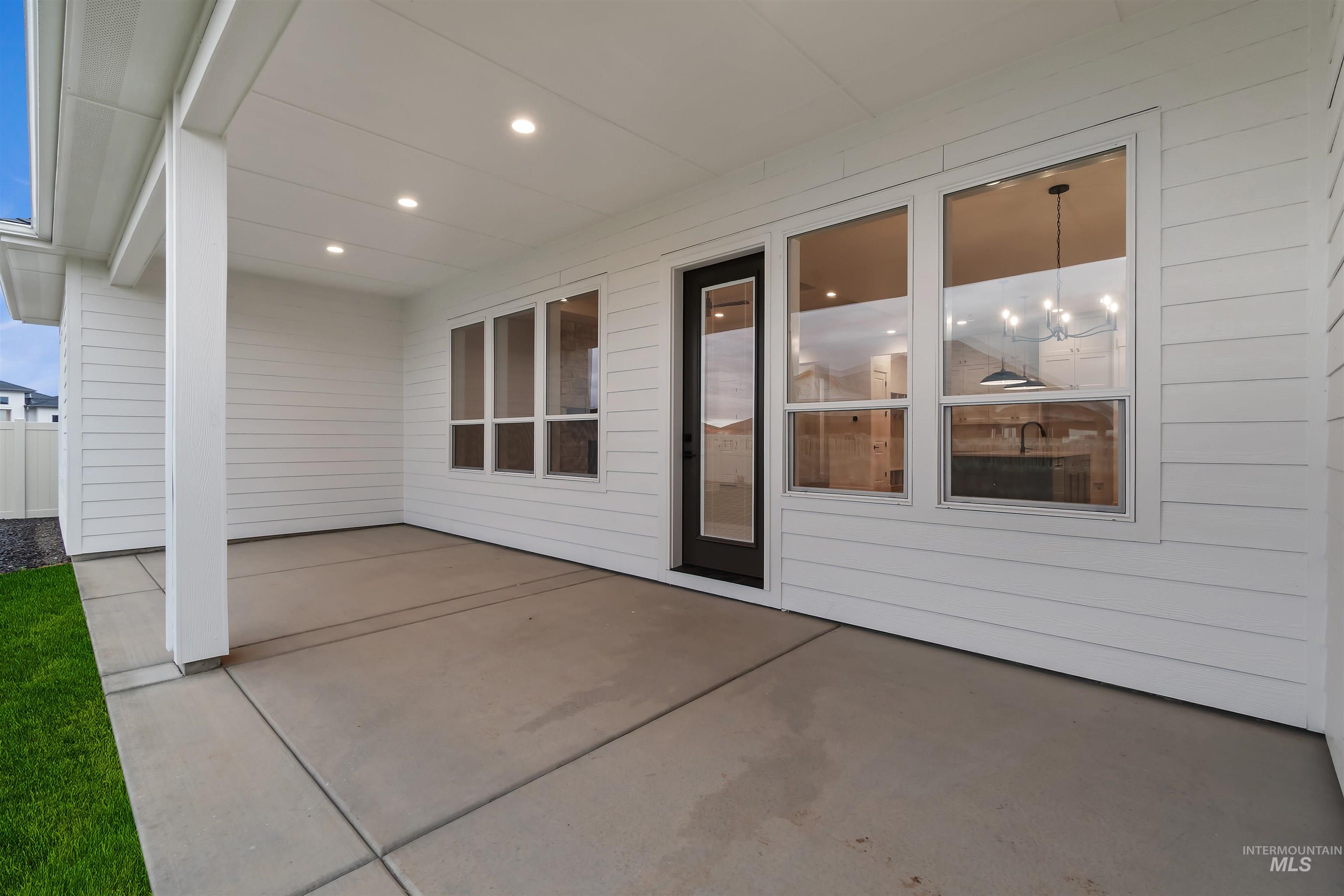 829 W Buroak Dr, Meridian, Idaho 83642, 4 Bedrooms, 3 Bathrooms, Residential For Sale, Price $826,880,MLS 98967849