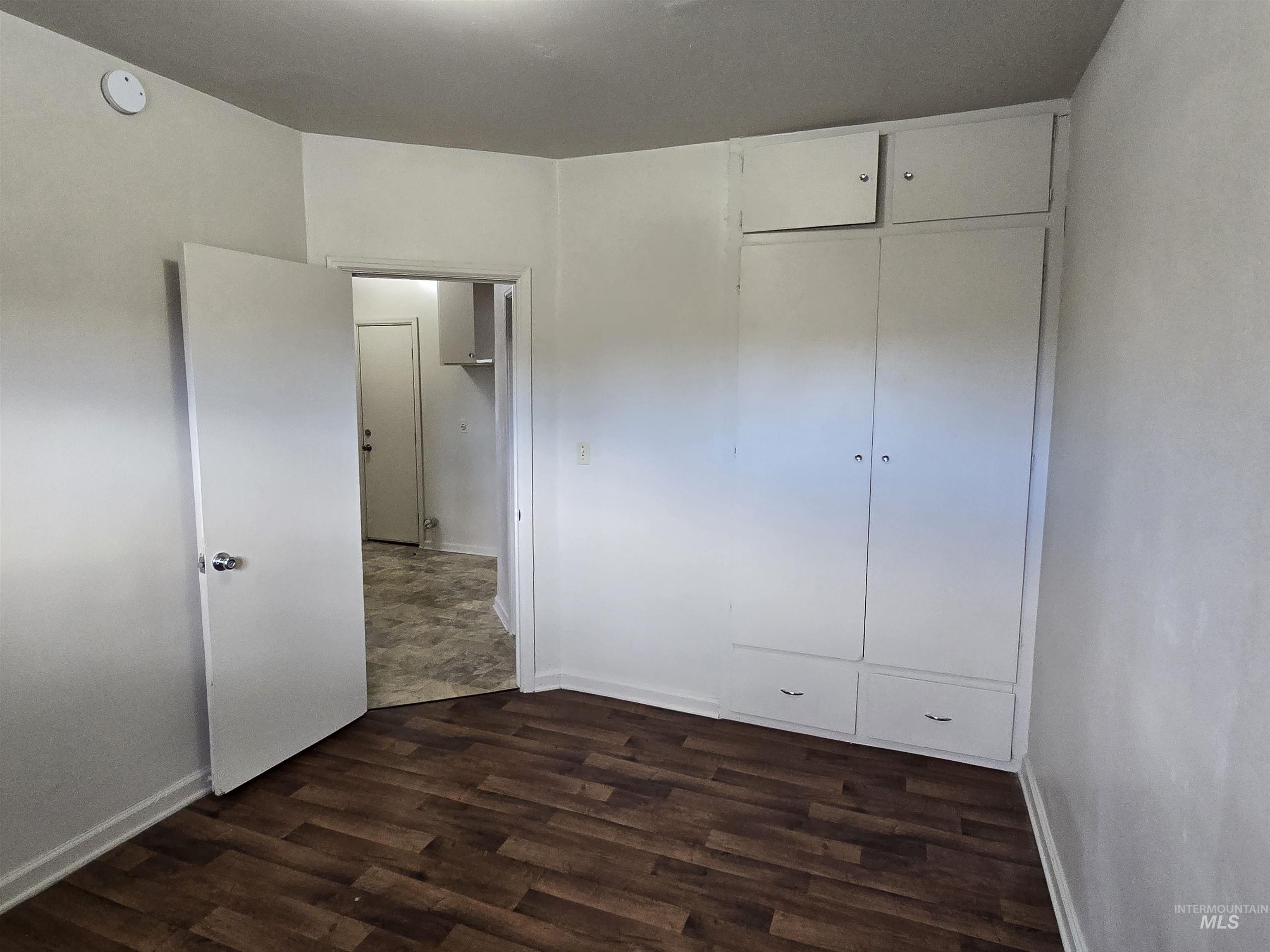 351 Lois St., Twin Falls, Idaho 83301, 2 Bedrooms, 1 Bathroom, Residential Income For Sale, Price $525,000,MLS 98967859