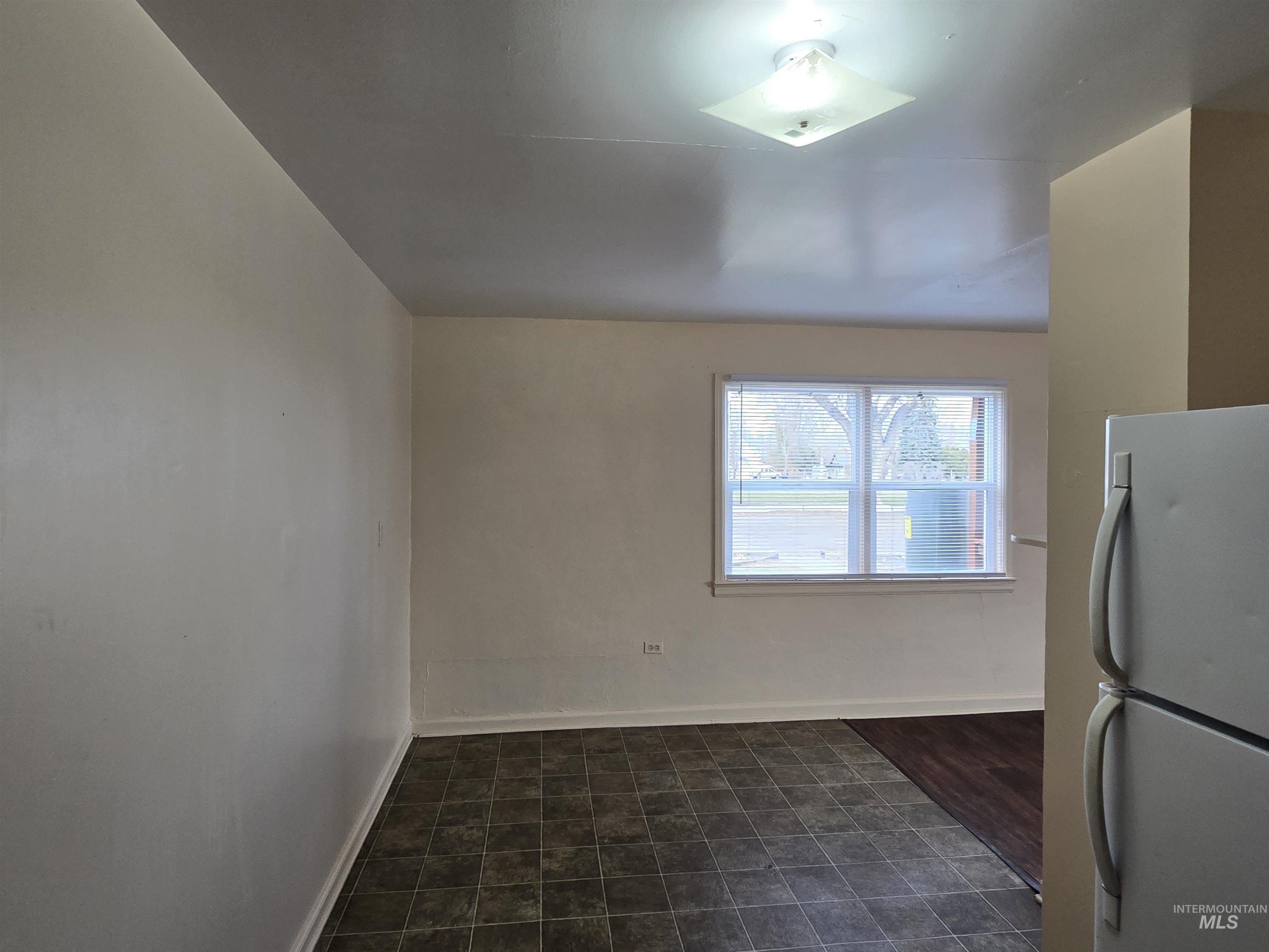 351 Lois St., Twin Falls, Idaho 83301, 2 Bedrooms, 1 Bathroom, Residential Income For Sale, Price $525,000,MLS 98967859