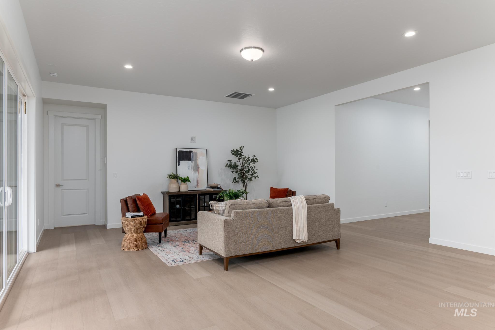 1261 W Osceola St, Middleton, Idaho 83644, 4 Bedrooms, 3 Bathrooms, Residential For Sale, Price $589,000,MLS 98967866