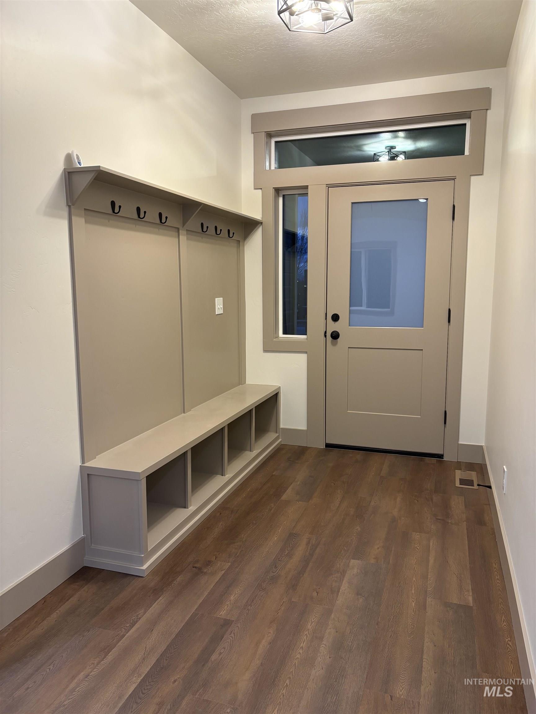 885 S Iowa Ave., Payette, Idaho 83661, 4 Bedrooms, 2 Bathrooms, Residential For Sale, Price $449,000,MLS 98967868