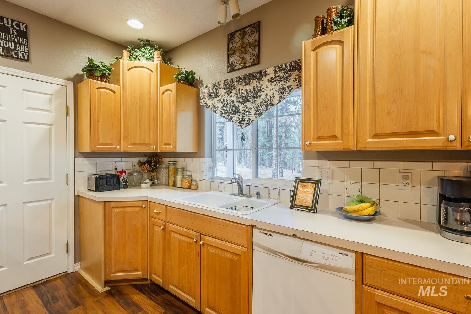 42 S Hiatt Cir, Idaho City, Idaho 83631, 3 Bedrooms, 2.5 Bathrooms, Residential For Sale, Price $419,900,MLS 98967869