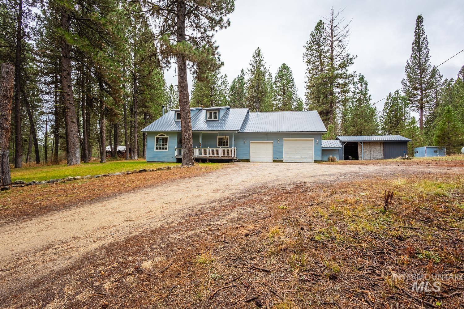 42 S Hiatt Cir, Idaho City, Idaho 83631, 3 Bedrooms, 2.5 Bathrooms, Residential For Sale, Price $419,900,MLS 98967869