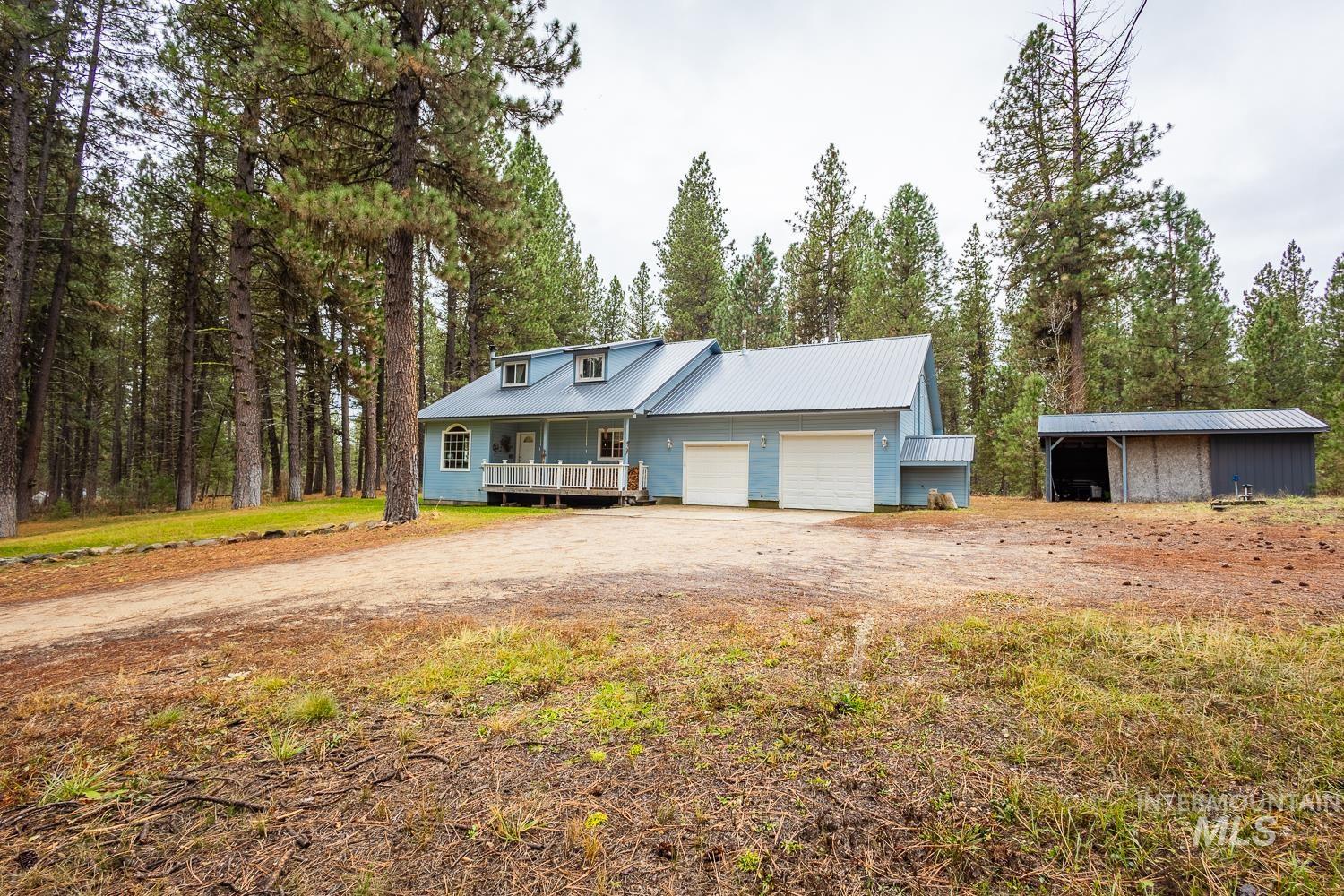 42 S Hiatt Cir, Idaho City, Idaho 83631, 3 Bedrooms, 2.5 Bathrooms, Residential For Sale, Price $419,900,MLS 98967869
