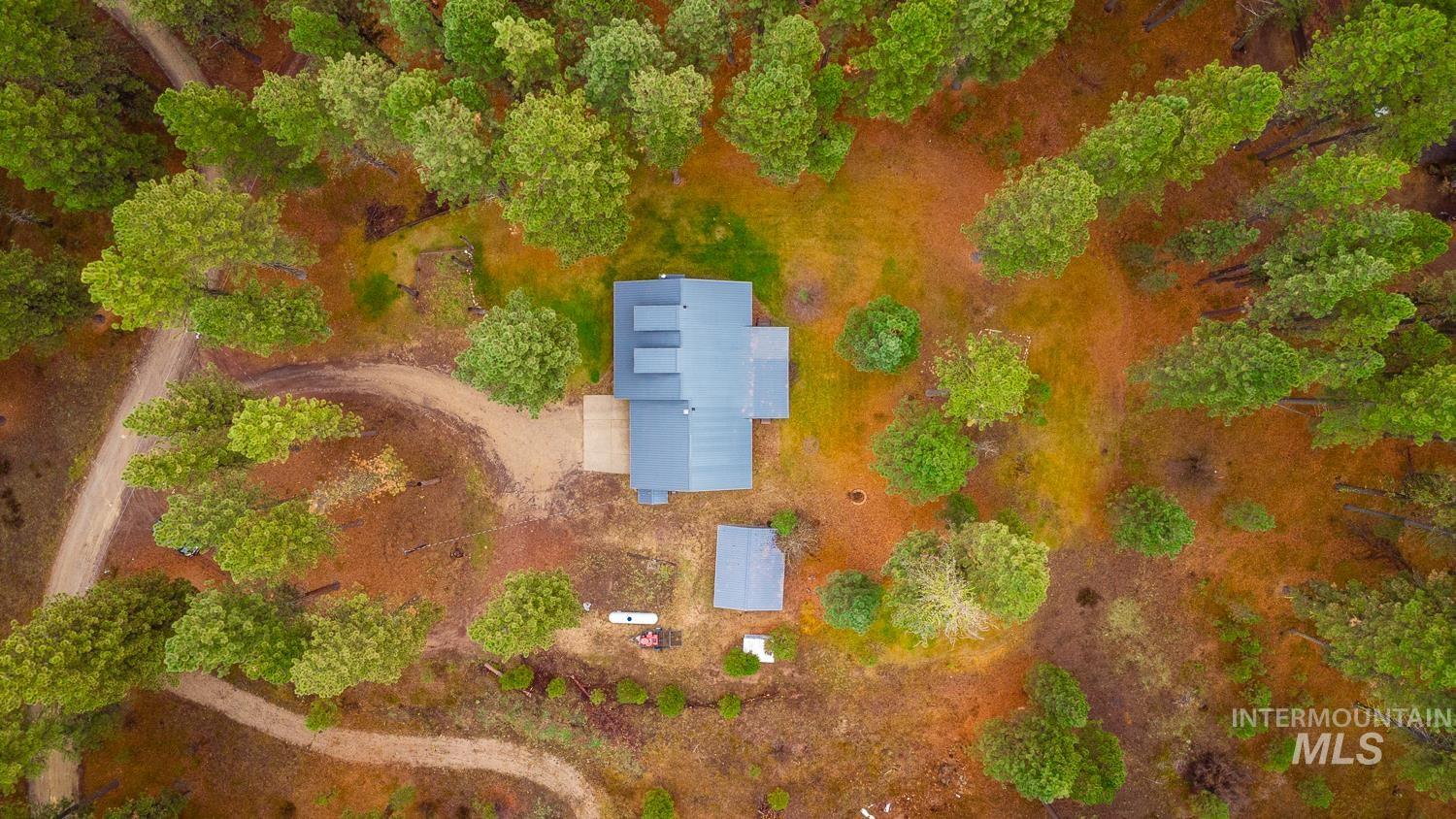 42 S Hiatt Cir, Idaho City, Idaho 83631, 3 Bedrooms, 2.5 Bathrooms, Residential For Sale, Price $419,900,MLS 98967869