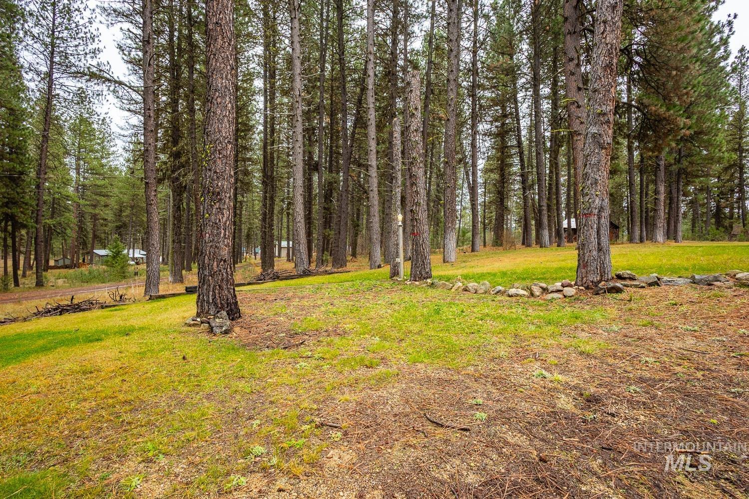 42 S Hiatt Cir, Idaho City, Idaho 83631, 3 Bedrooms, 2.5 Bathrooms, Residential For Sale, Price $419,900,MLS 98967869