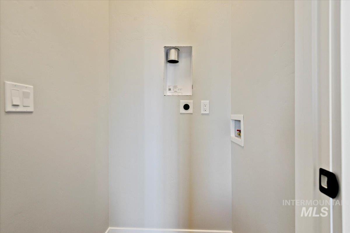 511 N Lucy Lane, Nampa, Idaho 83687, 3 Bedrooms, 2.5 Bathrooms, Residential For Sale, Price $320,000,MLS 98967874