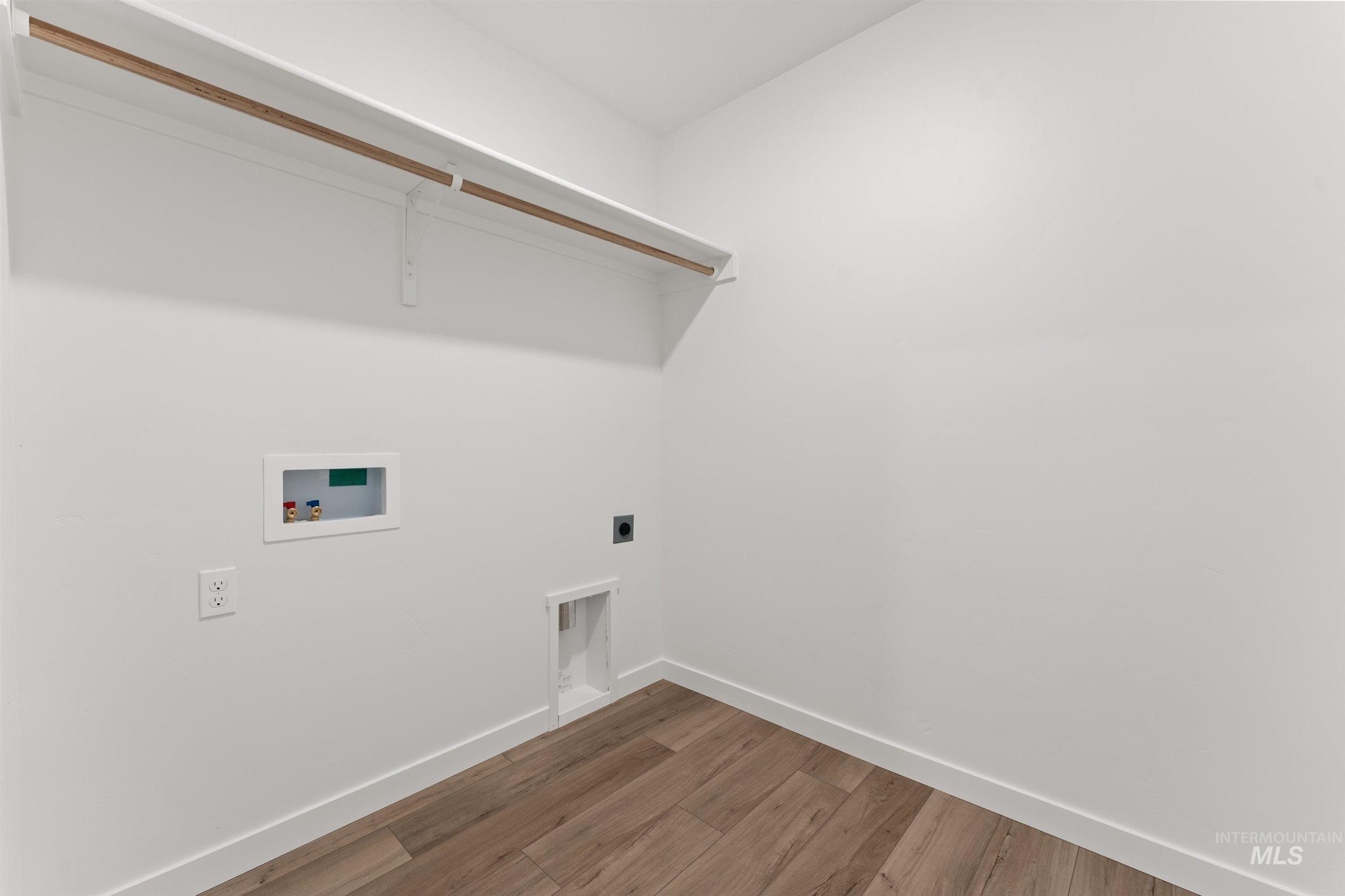 4445 E Briscoe Dr, Nampa, Idaho 83686, 4 Bedrooms, 2 Bathrooms, Residential For Sale, Price $433,347,MLS 98967875