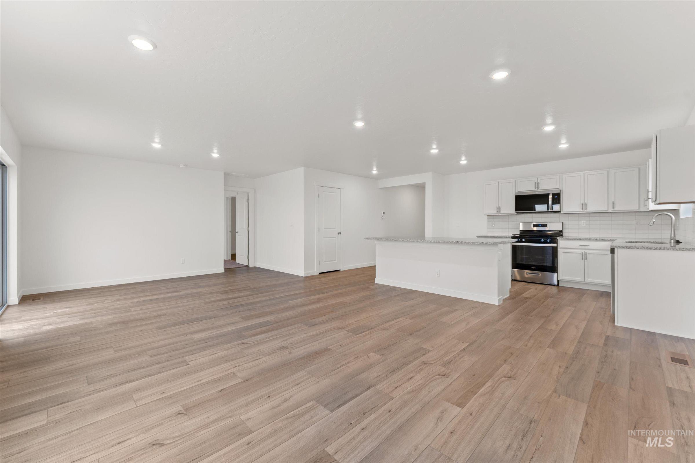 4445 E Briscoe Dr, Nampa, Idaho 83686, 4 Bedrooms, 2 Bathrooms, Residential For Sale, Price $433,347,MLS 98967875